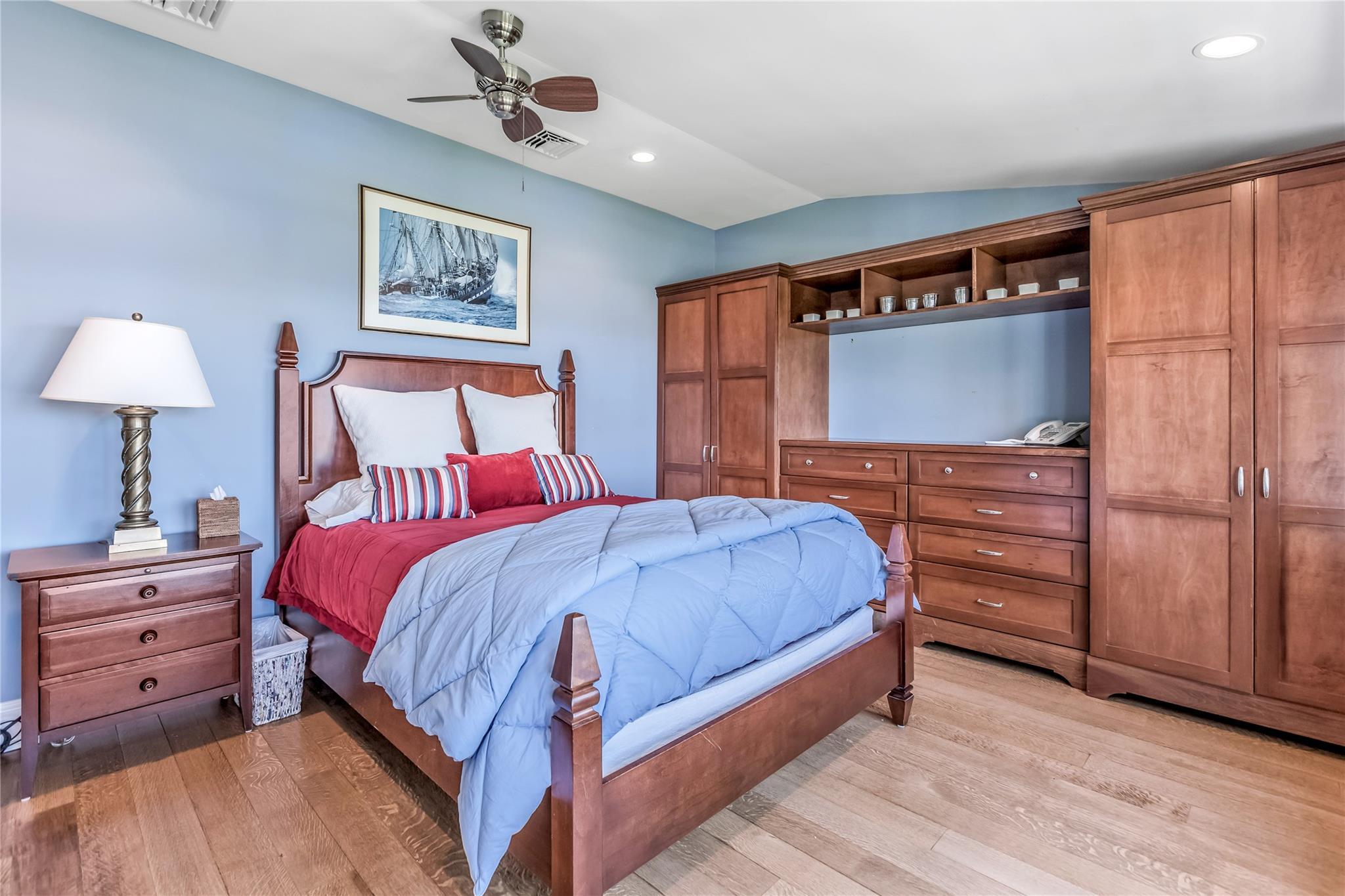 Single Family Little Neck  Suffolk County, NY 11721, MLS-843394-27
