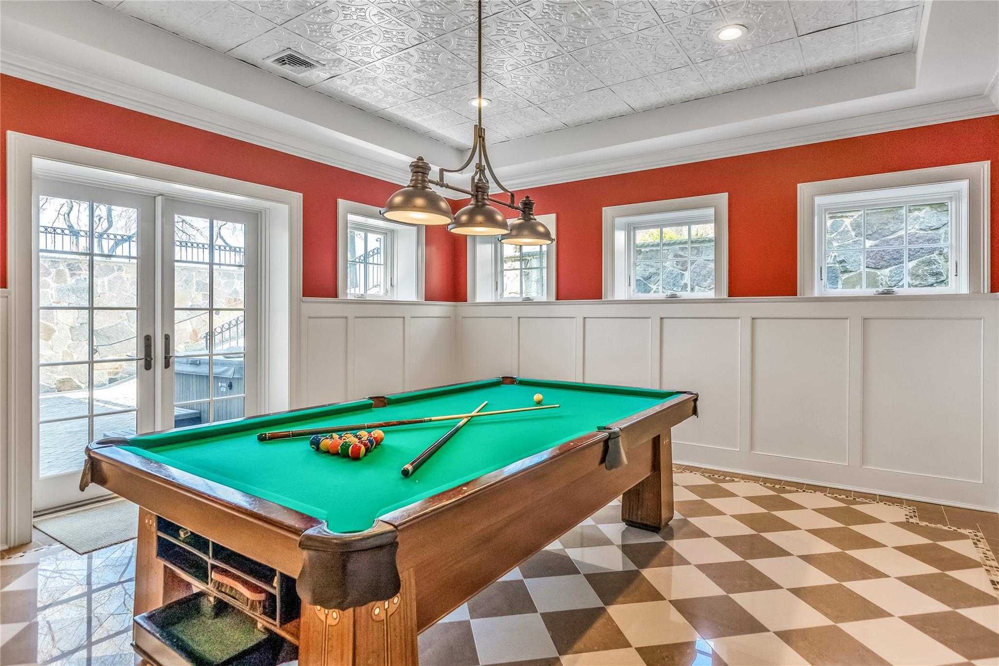 Single Family Little Neck  Suffolk County, NY 11721, MLS-843394-33