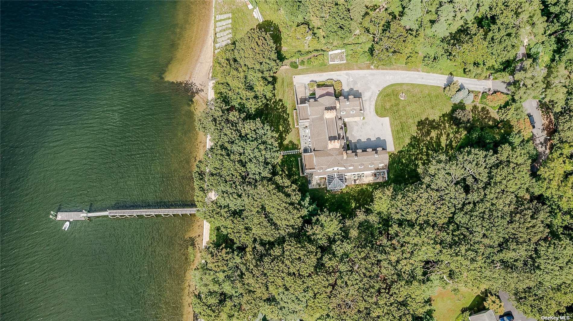 Single Family Little Neck  Suffolk County, NY 11721, MLS-843394-40