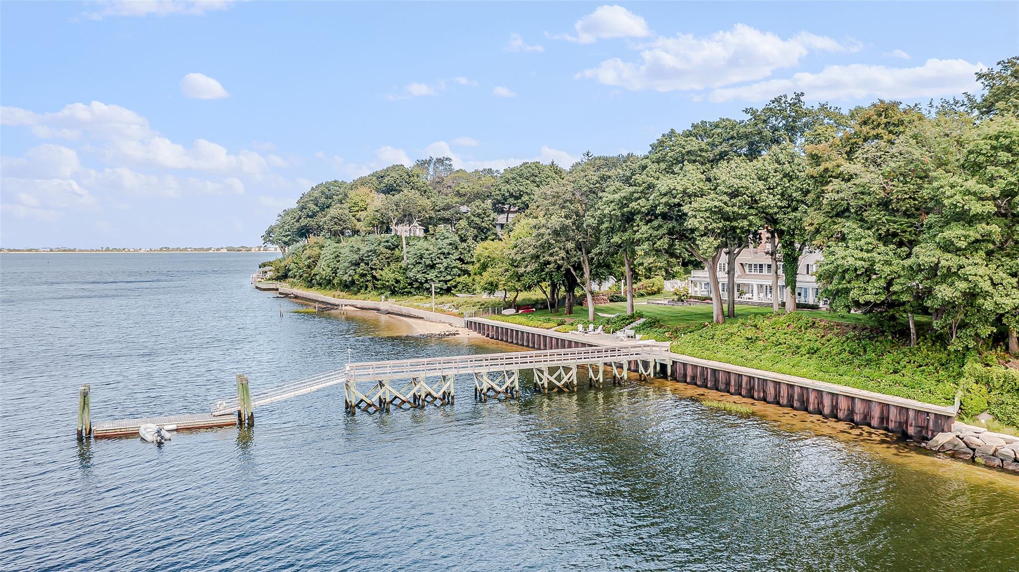 Single Family Little Neck  Suffolk County, NY 11721, MLS-843394-41