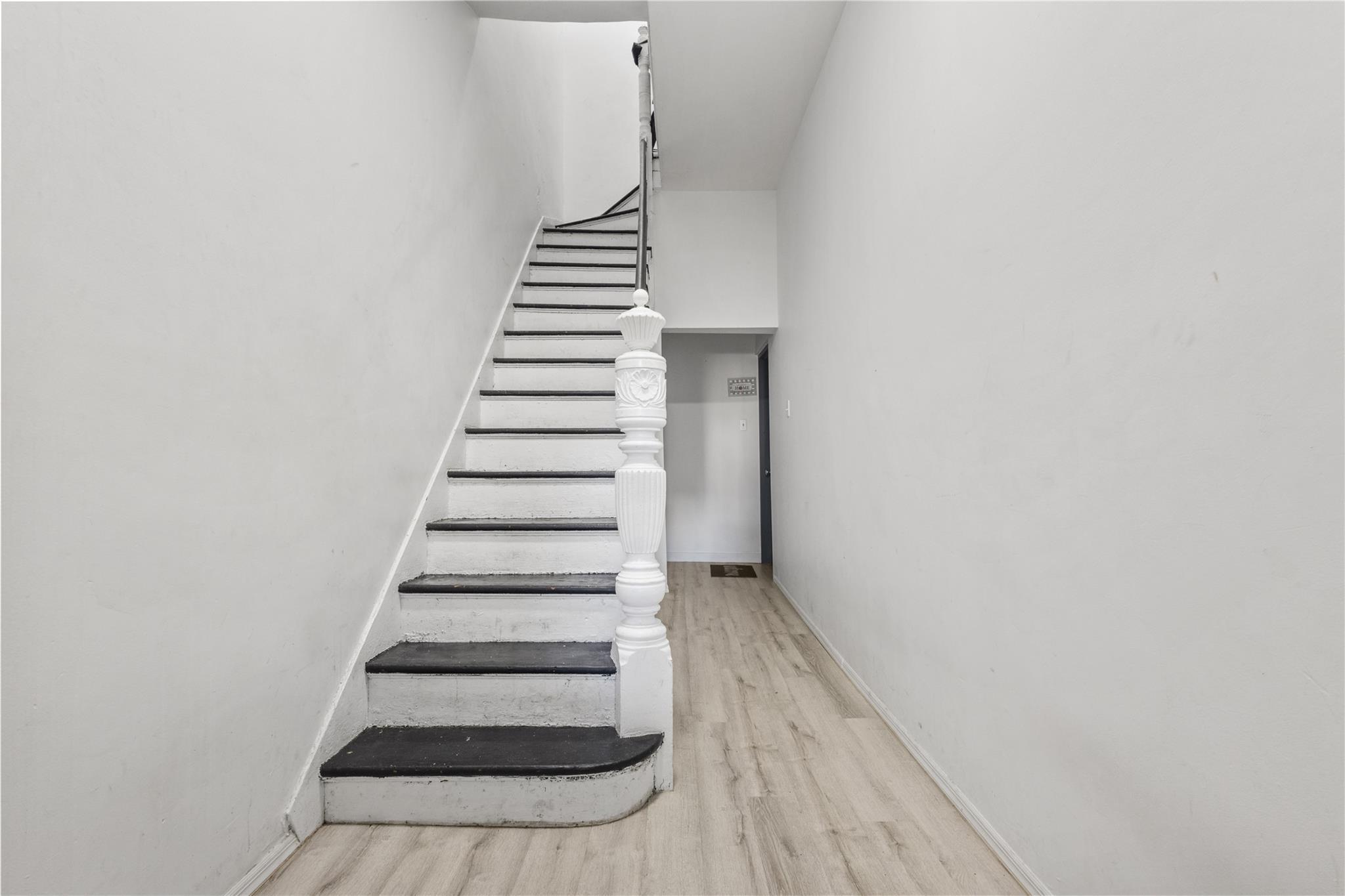 Single Family Beaumont  Bronx, NY 10458, MLS-843406-20
