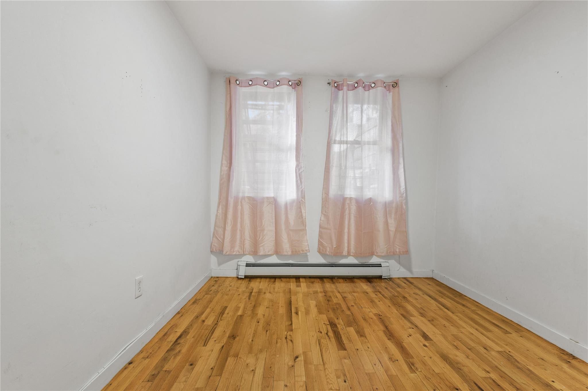 Single Family Beaumont  Bronx, NY 10458, MLS-843406-5