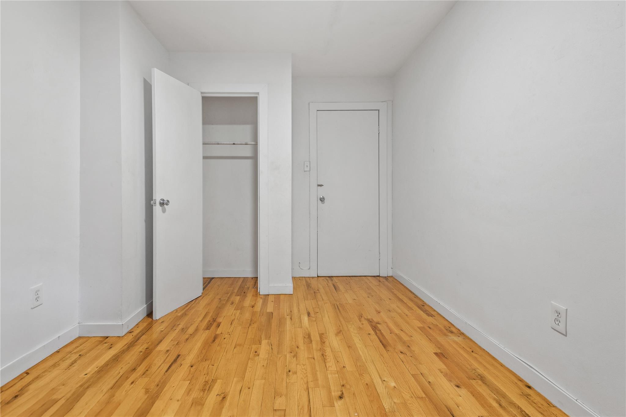 Single Family Beaumont  Bronx, NY 10458, MLS-843406-6