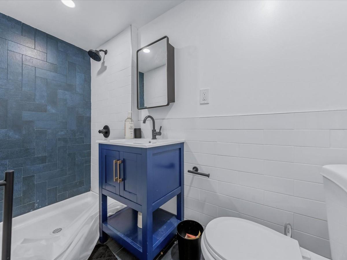 Single Family Devoe  Brooklyn, NY 11211, MLS-843408-26
