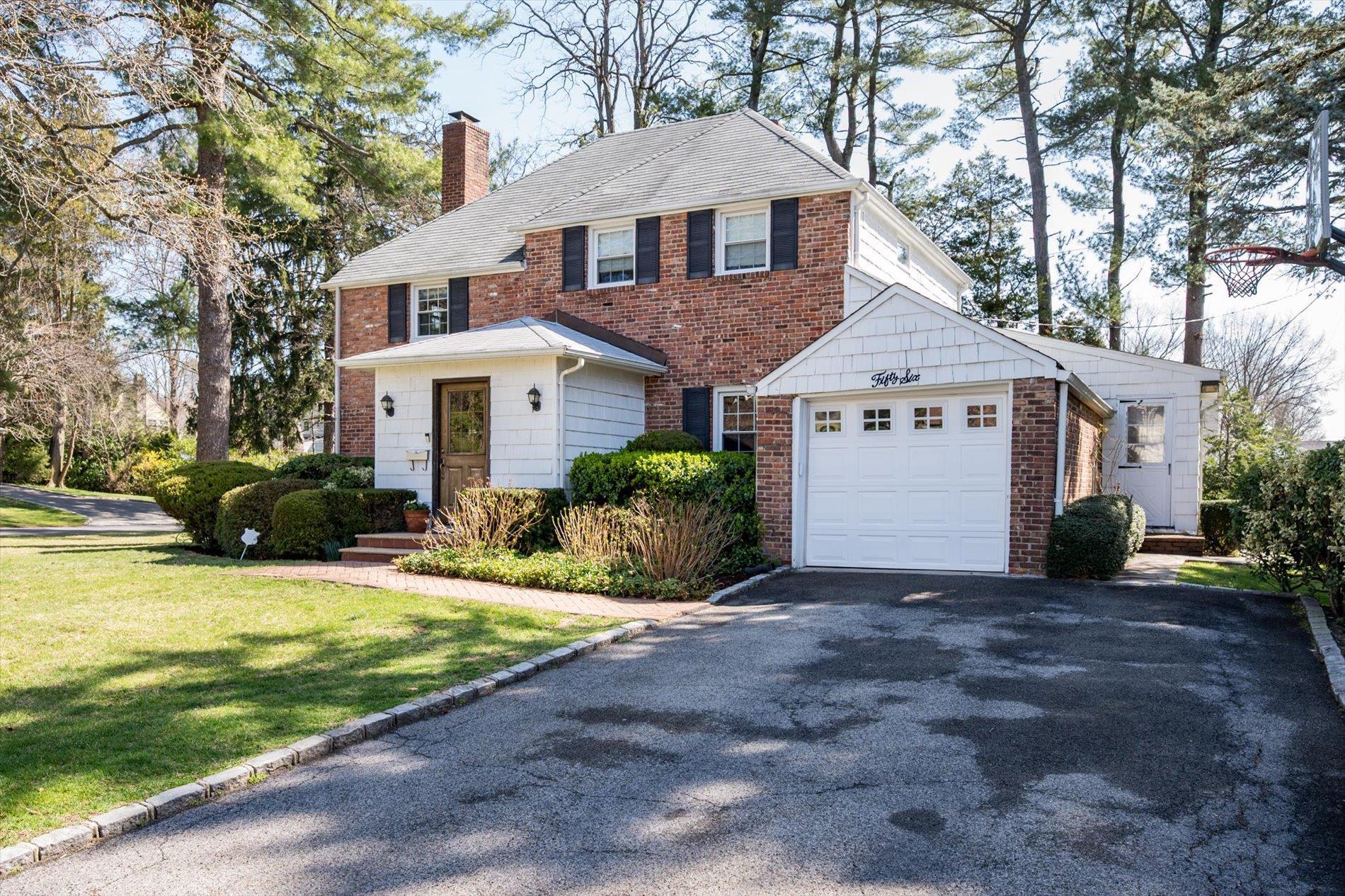 Single Family Milburn  Nassau County, NY 11577, MLS-843440-2