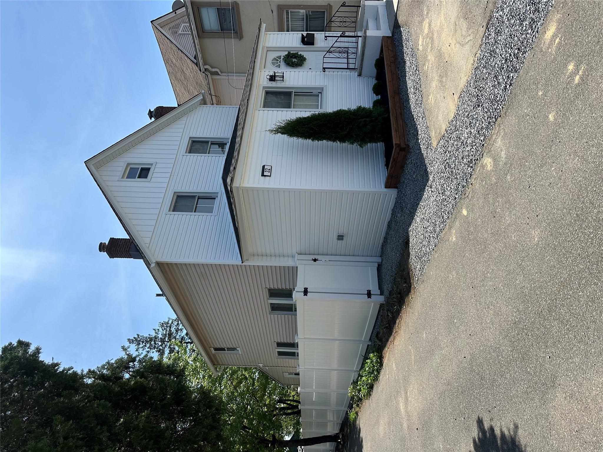 Single Family Thorne  Nassau County, NY 11550, MLS-843442-26