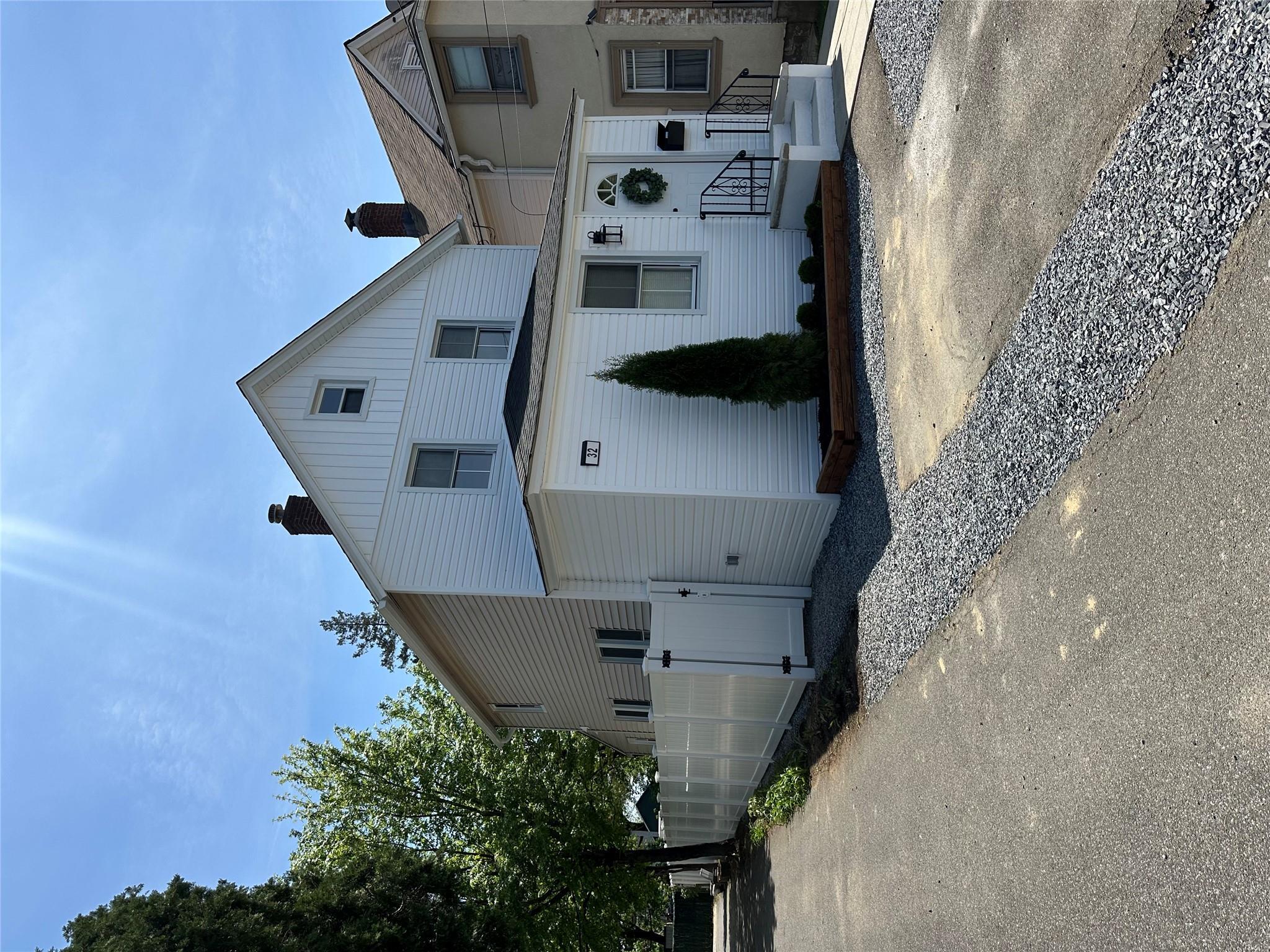Single Family Thorne  Nassau County, NY 11550, MLS-843442-27