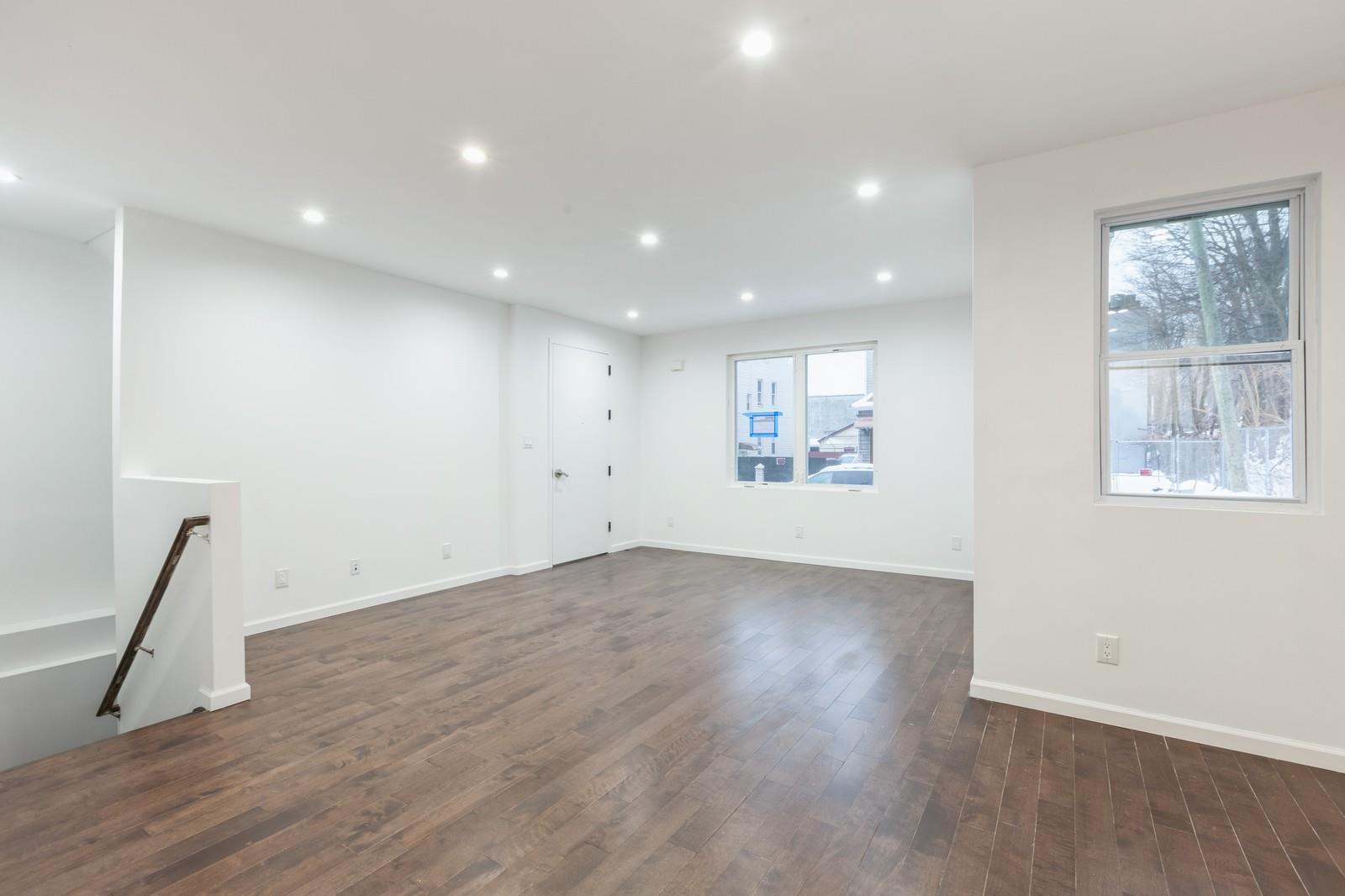 Single Family 90  Queens, NY 11418, MLS-843450-5