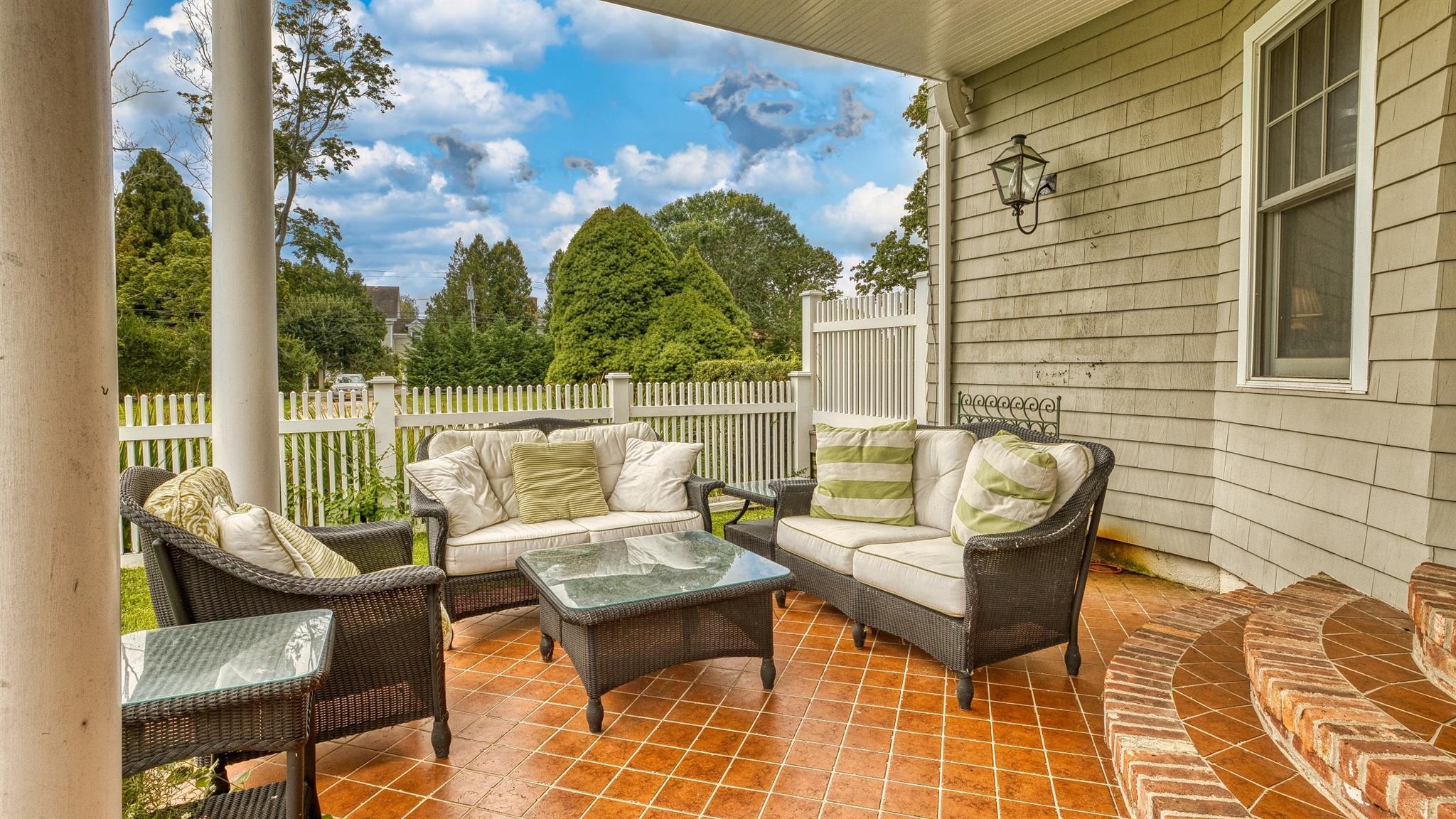 Single Family Beach  Suffolk County, NY 11978, MLS-843459-40