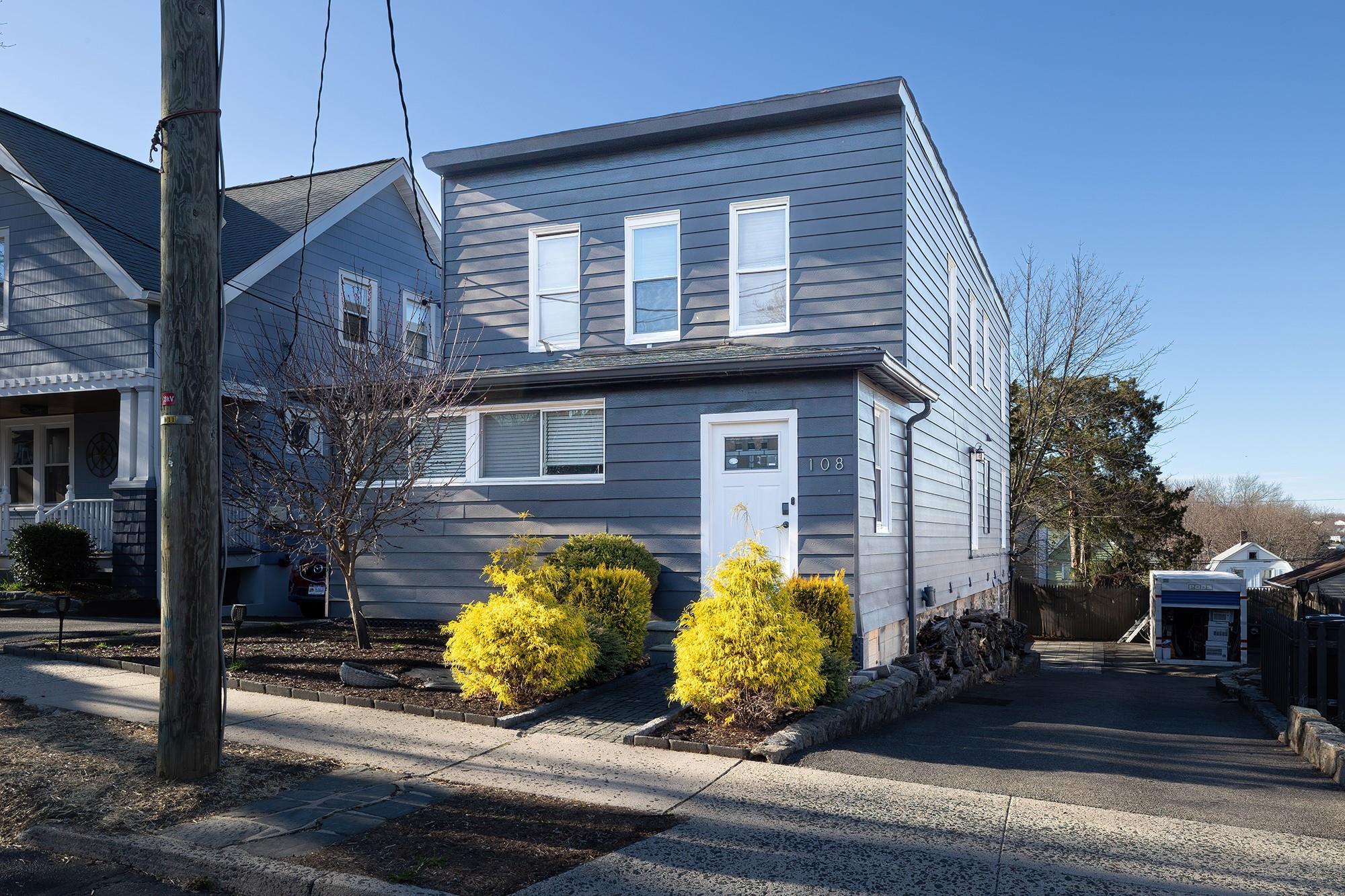Single Family Wayne  Westchester County, NY 10606, MLS-843460-2
