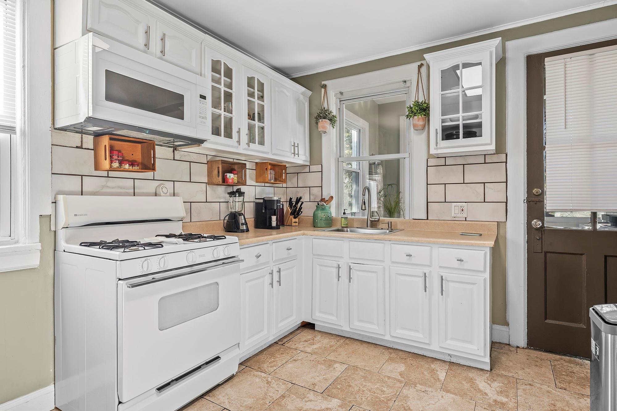 Single Family Wayne  Westchester County, NY 10606, MLS-843460-24