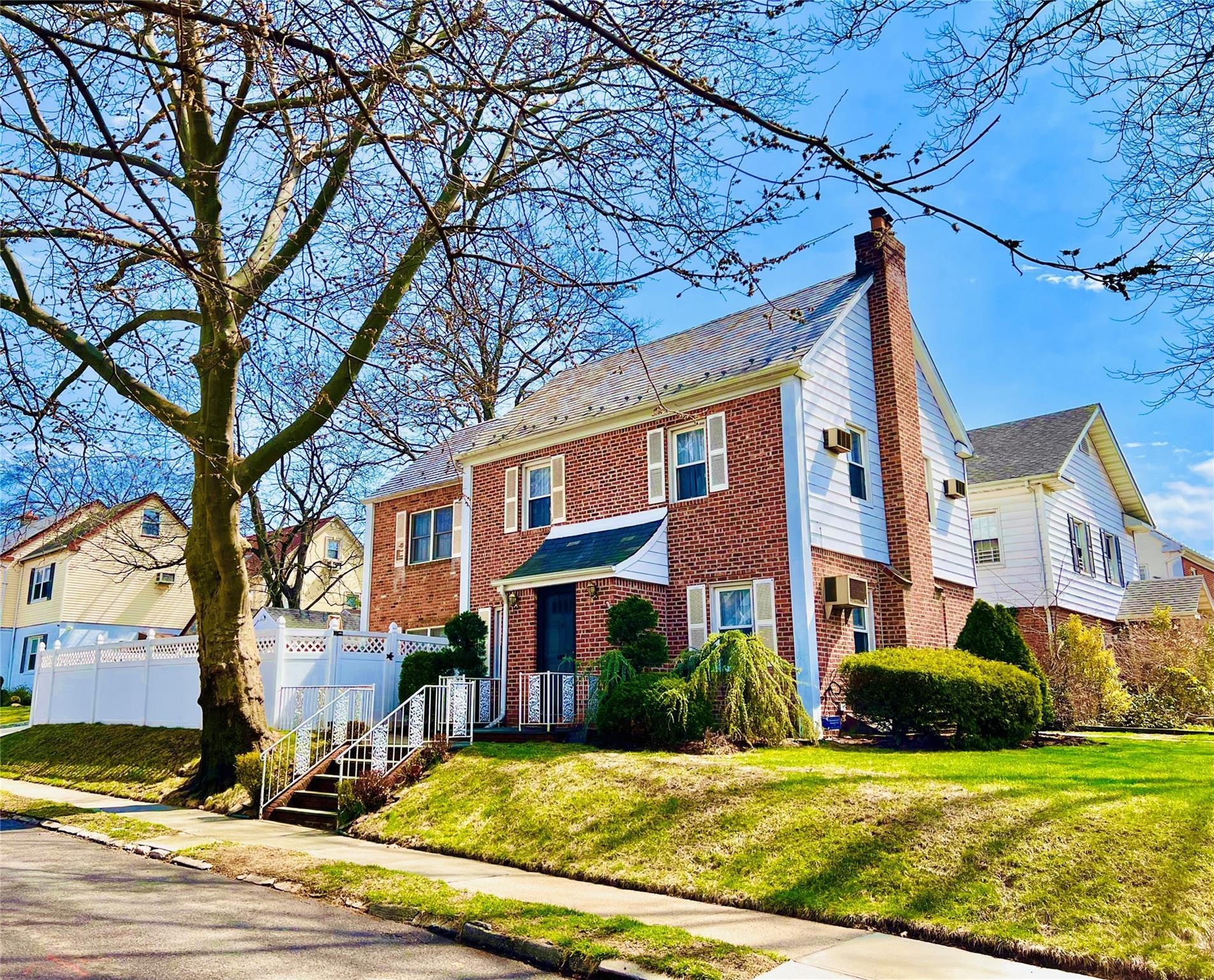 Single Family 50th  Queens, NY 11364, MLS-843498-2