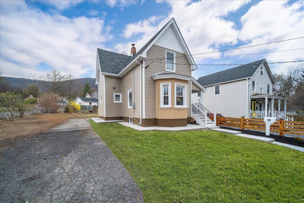 Single Family Washington  Dutchess County, NY 12508, MLS-843544-4