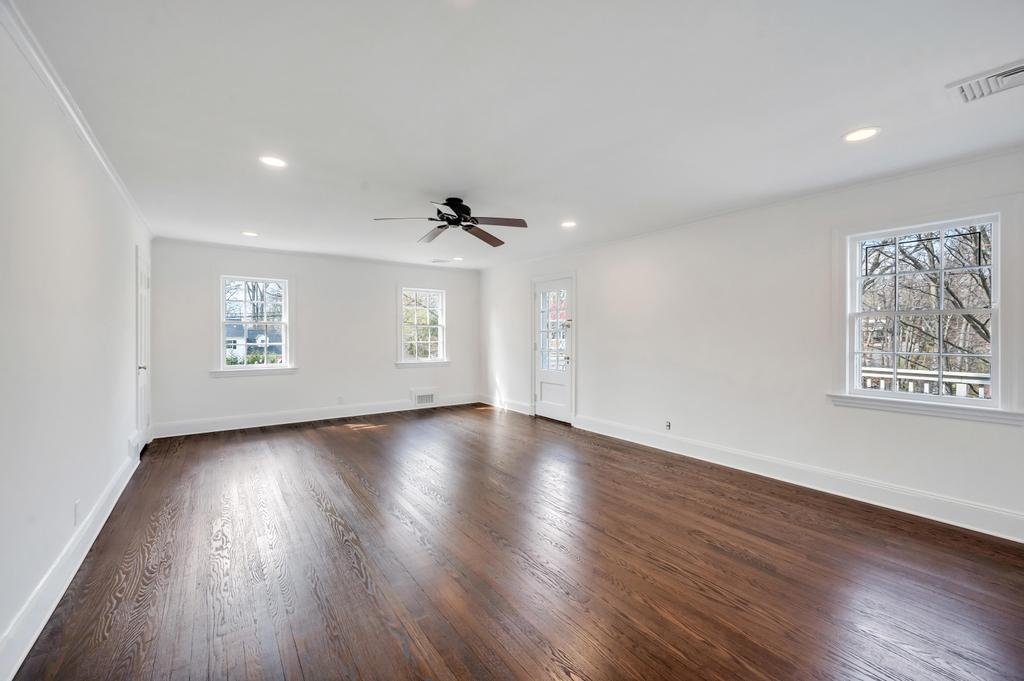 Single Family Station  Nassau County, NY 11023, MLS-843574-17