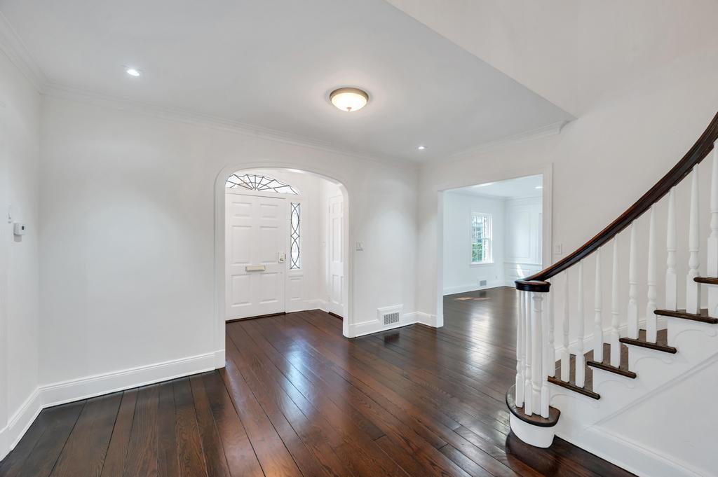 Single Family Station  Nassau County, NY 11023, MLS-843574-2