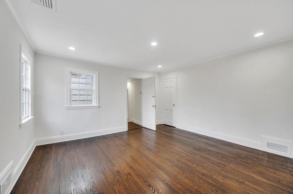 Single Family Station  Nassau County, NY 11023, MLS-843574-24