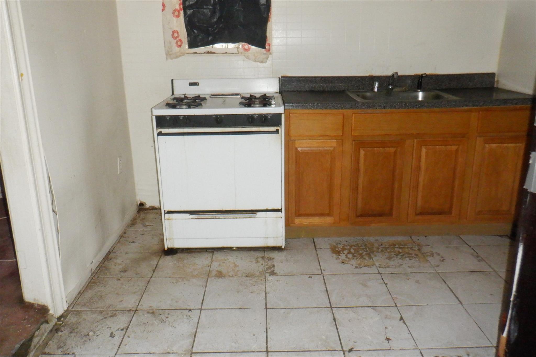 Single Family 40th  Brooklyn, NY 11203, MLS-843587-7