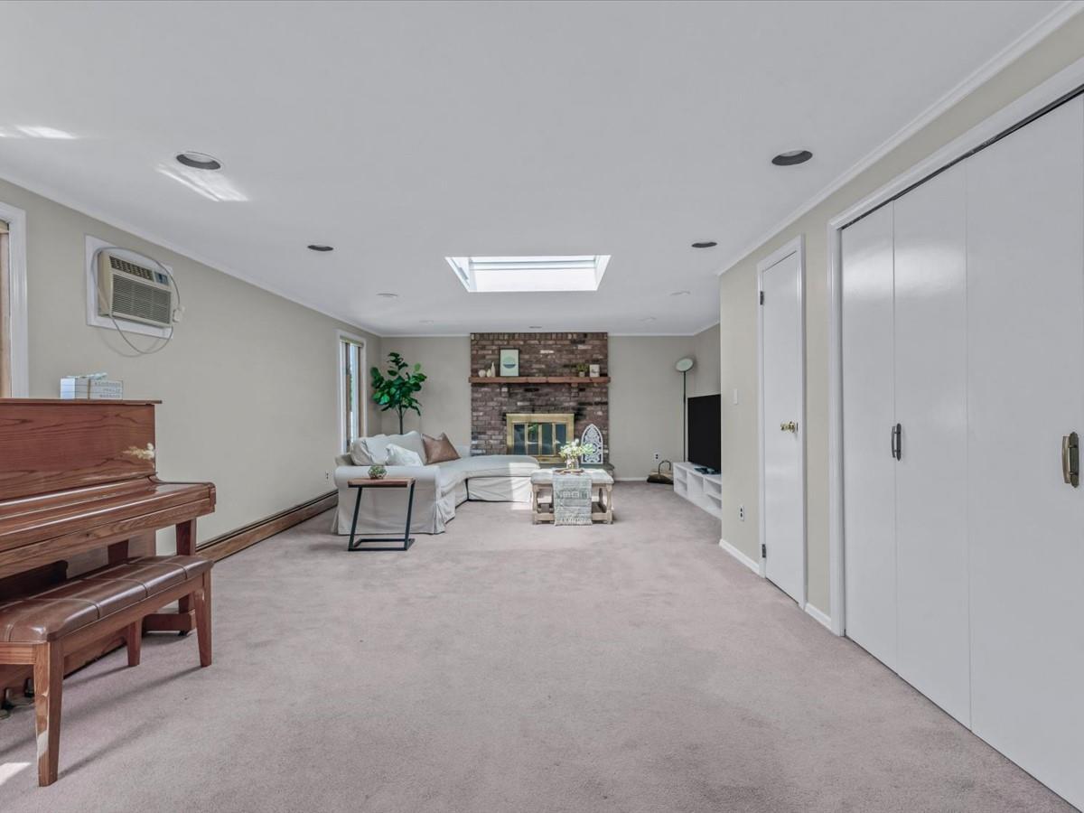 Single Family Floral  Nassau County, NY 11803, MLS-843623-13