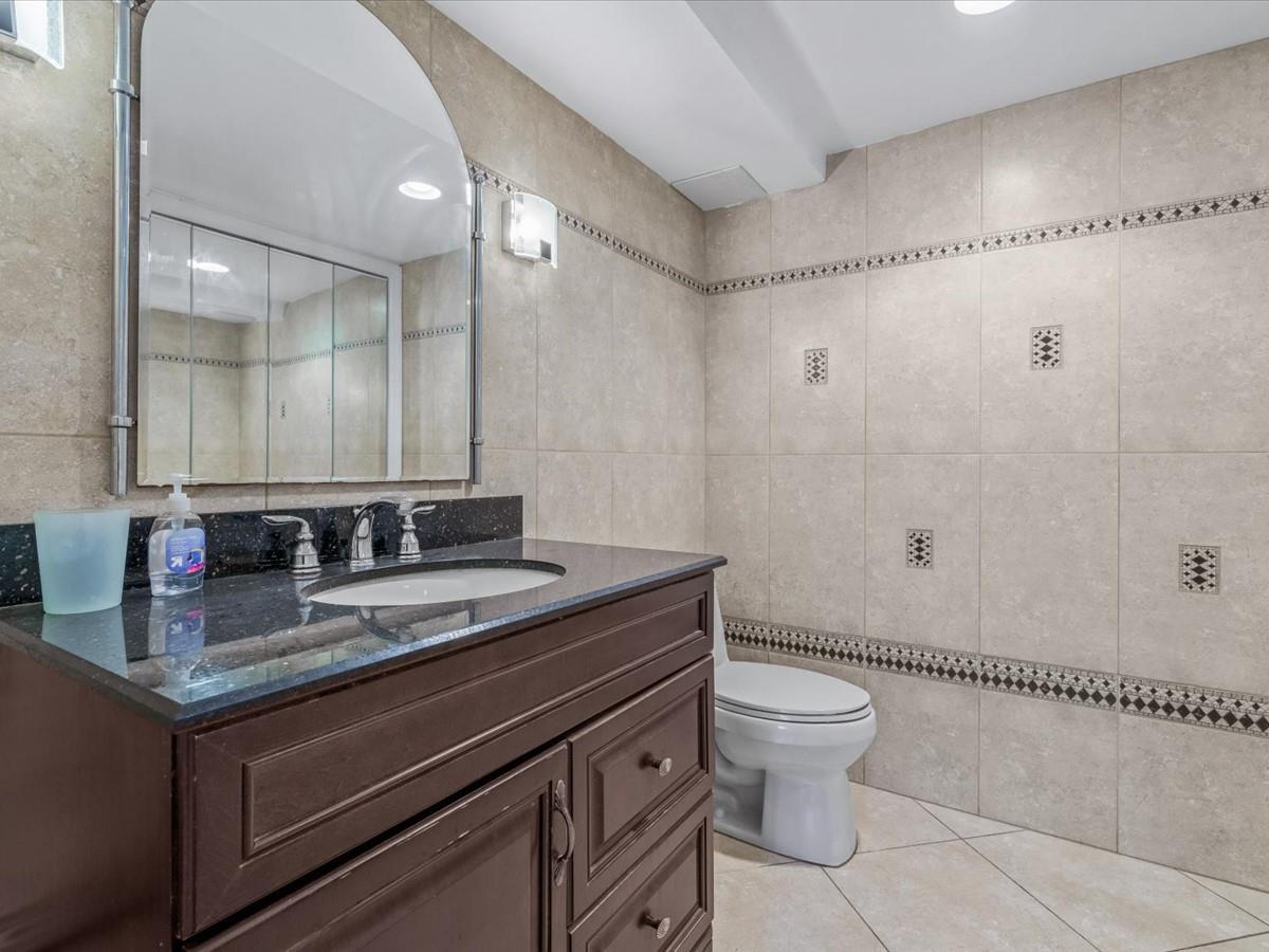 Single Family Floral  Nassau County, NY 11803, MLS-843623-23