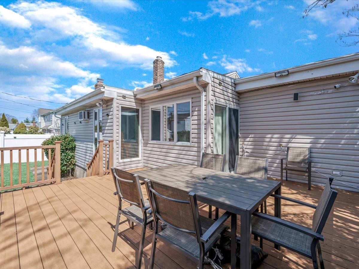 Single Family Floral  Nassau County, NY 11803, MLS-843623-24