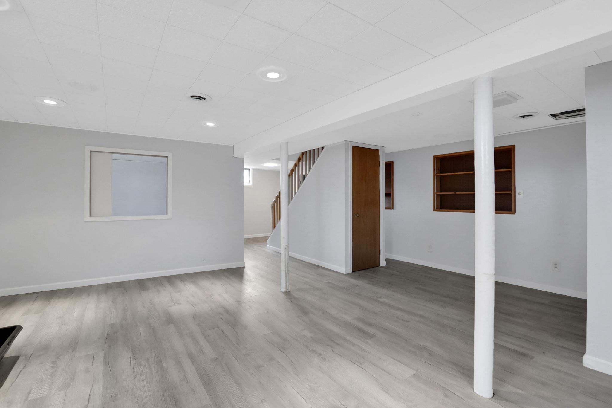 Single Family Cavo  Dutchess County, NY 12603, MLS-843655-12