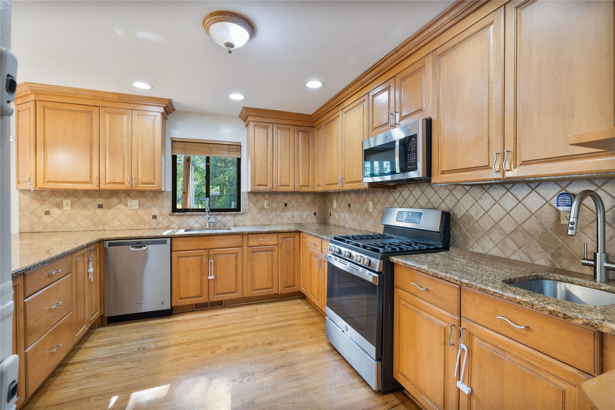 Single Family Cole  Rockland County, NY 10977, MLS-843660-10