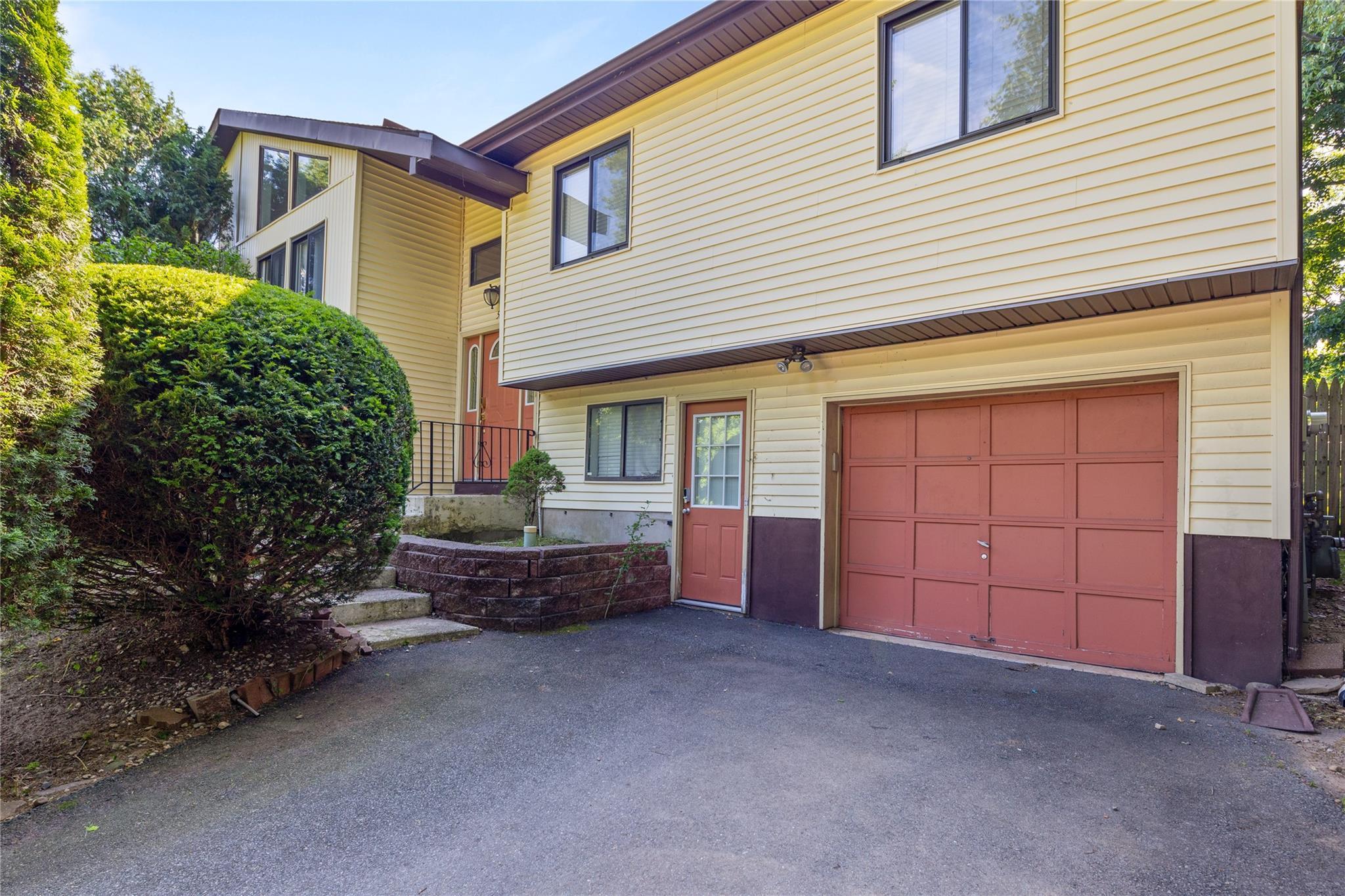 Single Family Cole  Rockland County, NY 10977, MLS-843660-24