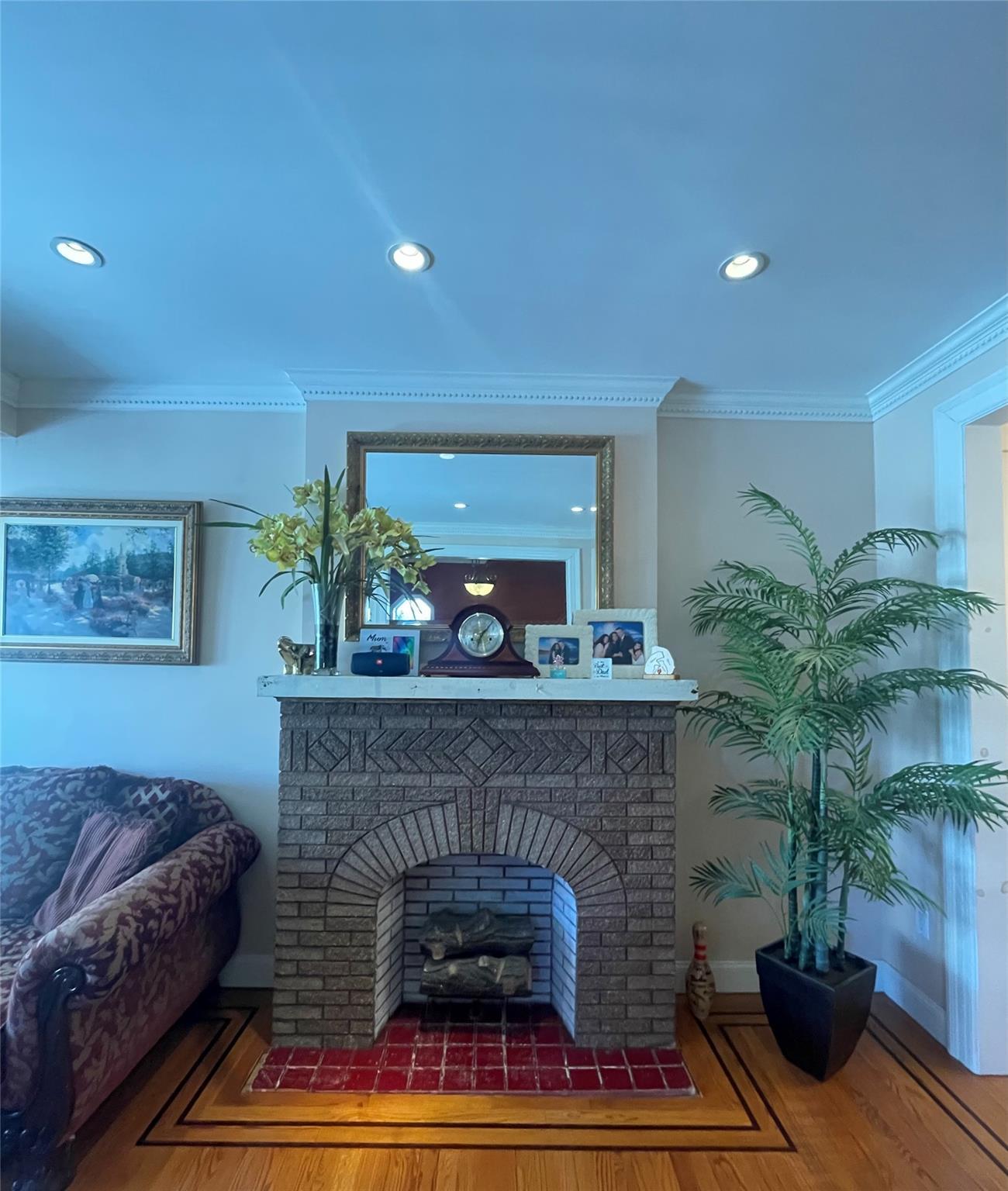 Single Family Hillsboro  Nassau County, NY 11003, MLS-843682-6
