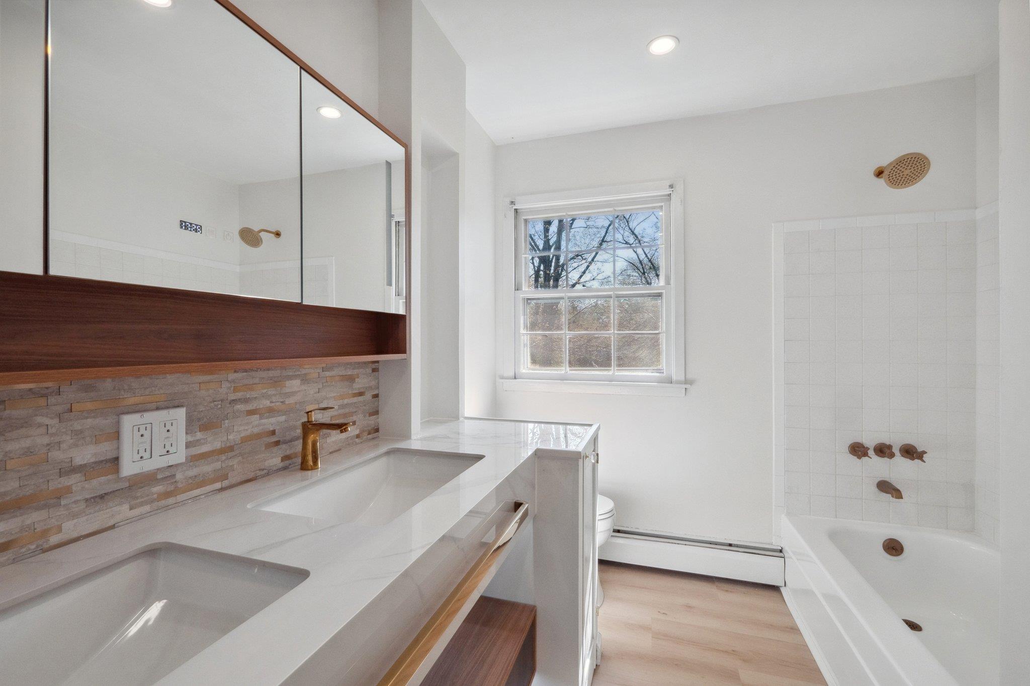 Single Family Penn  Suffolk County, NY 11746, MLS-843699-32
