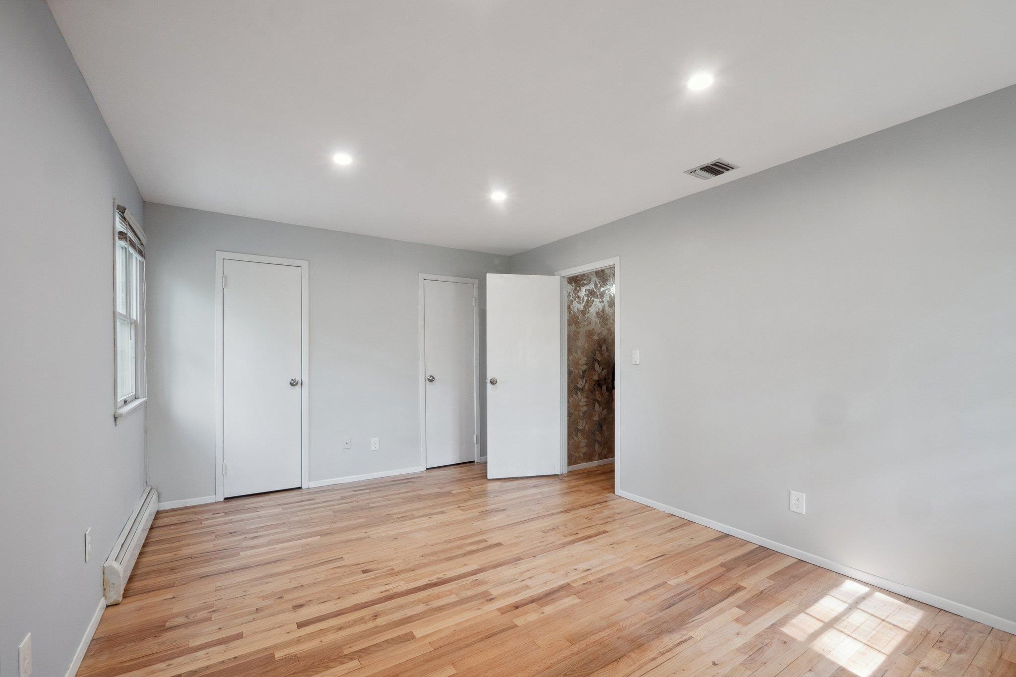 Single Family Penn  Suffolk County, NY 11746, MLS-843699-35