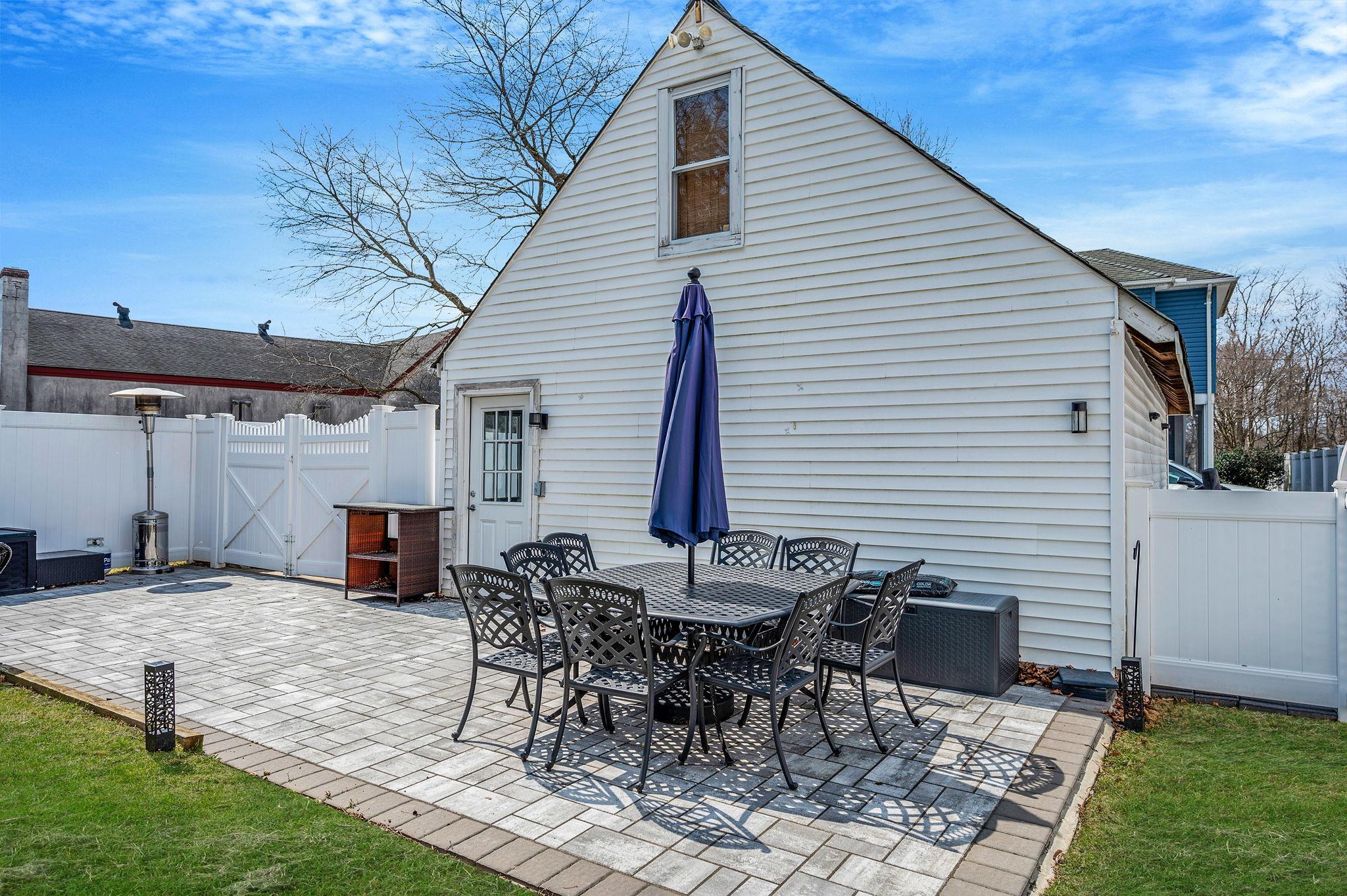 Single Family Broadway  Suffolk County, NY 11740, MLS-843738-10