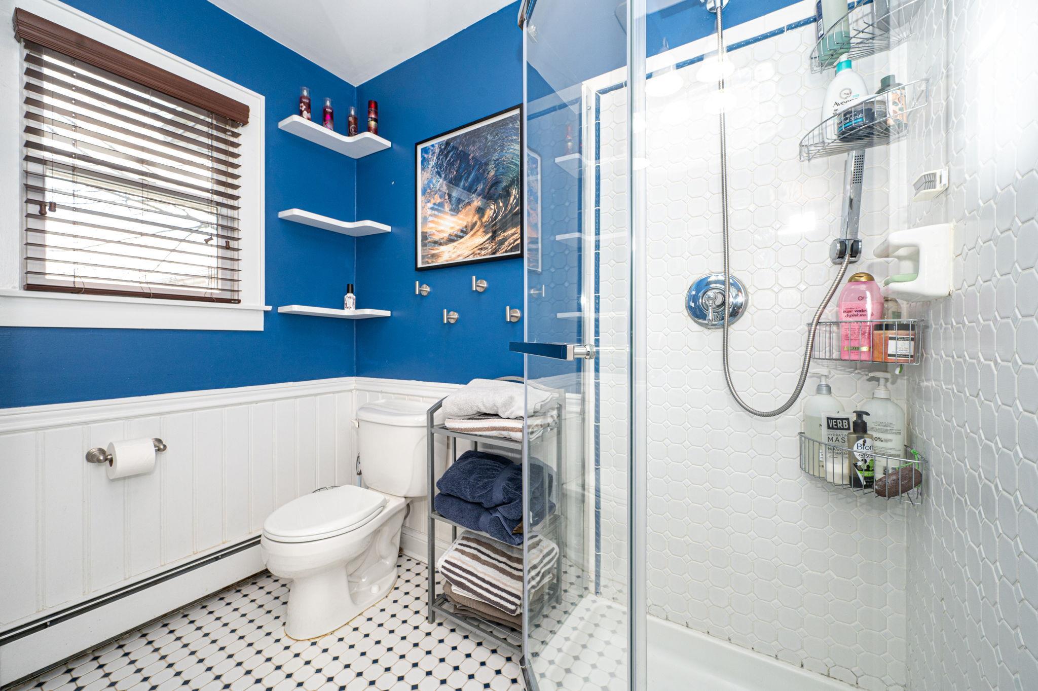 Single Family Broadway  Suffolk County, NY 11740, MLS-843738-31