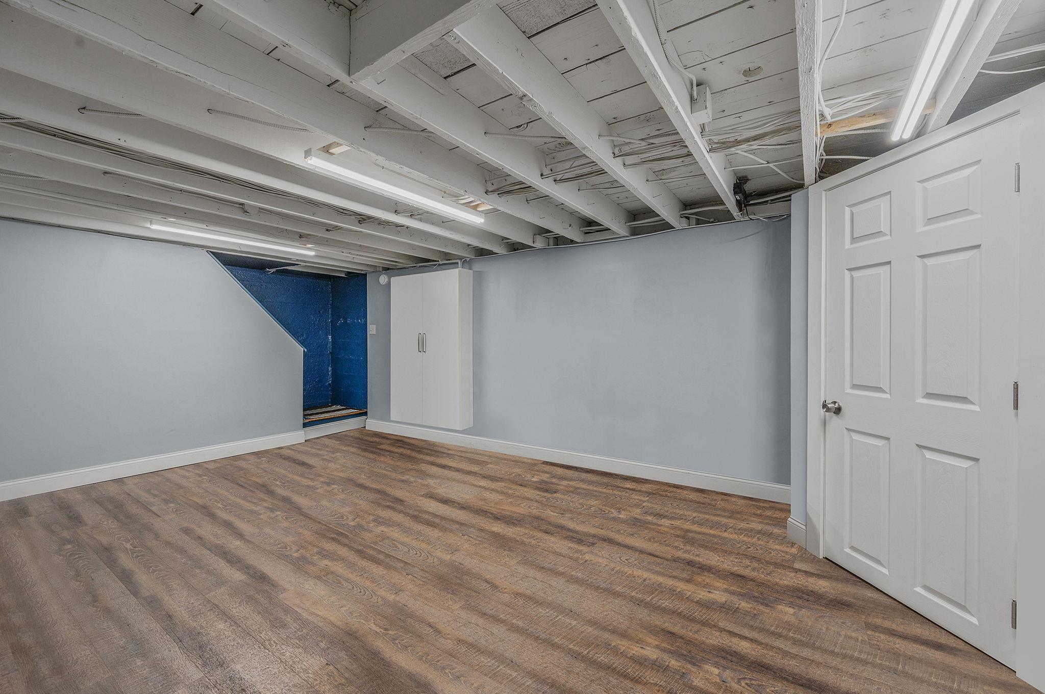 Single Family Broadway  Suffolk County, NY 11740, MLS-843738-38