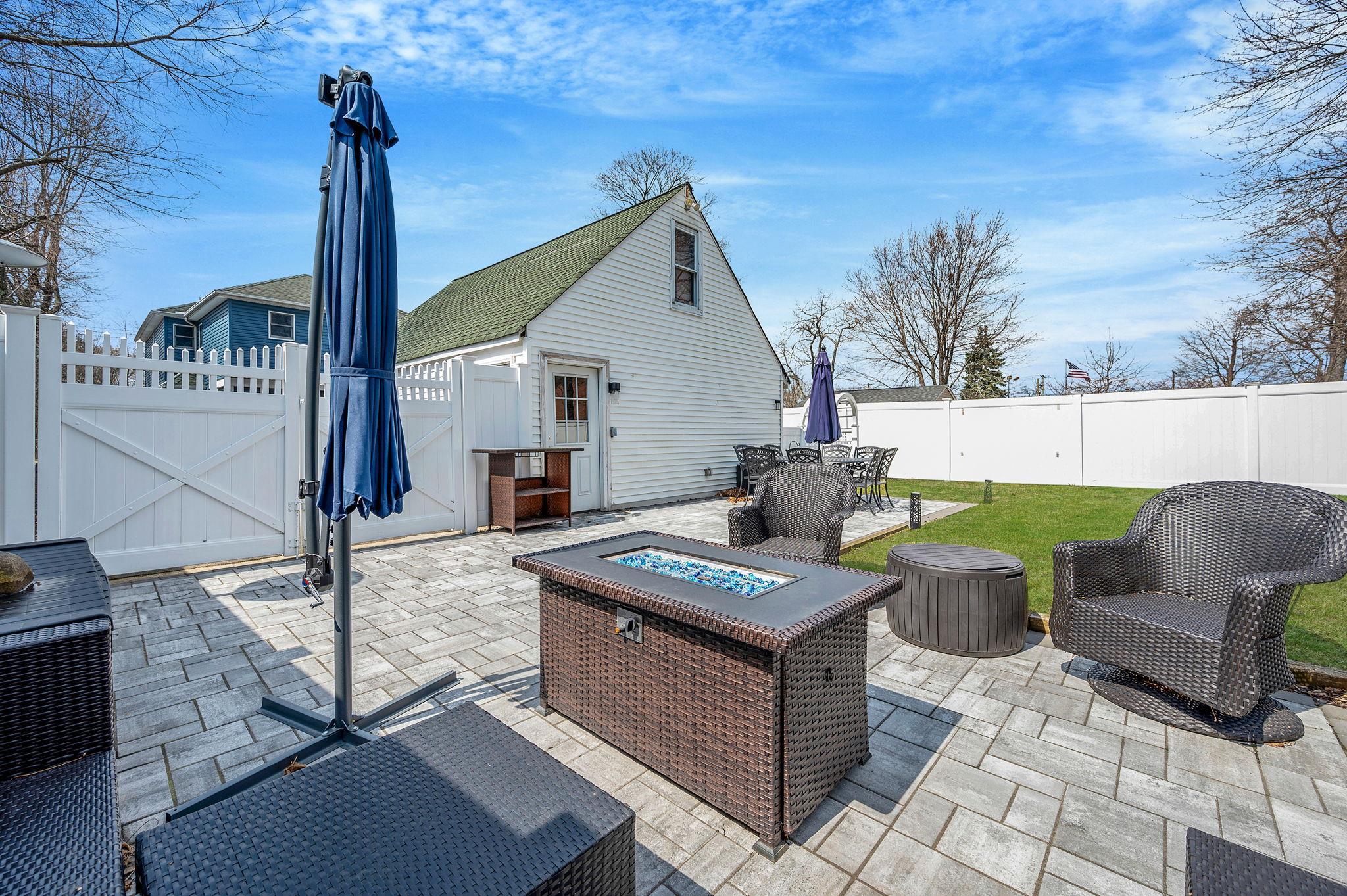 Single Family Broadway  Suffolk County, NY 11740, MLS-843738-8