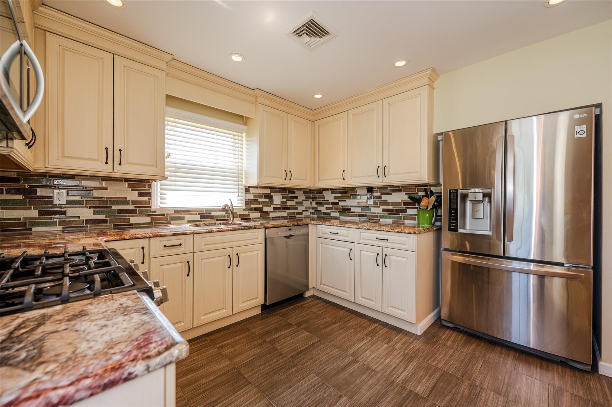 Single Family Park  Nassau County, NY 11572, MLS-843762-6
