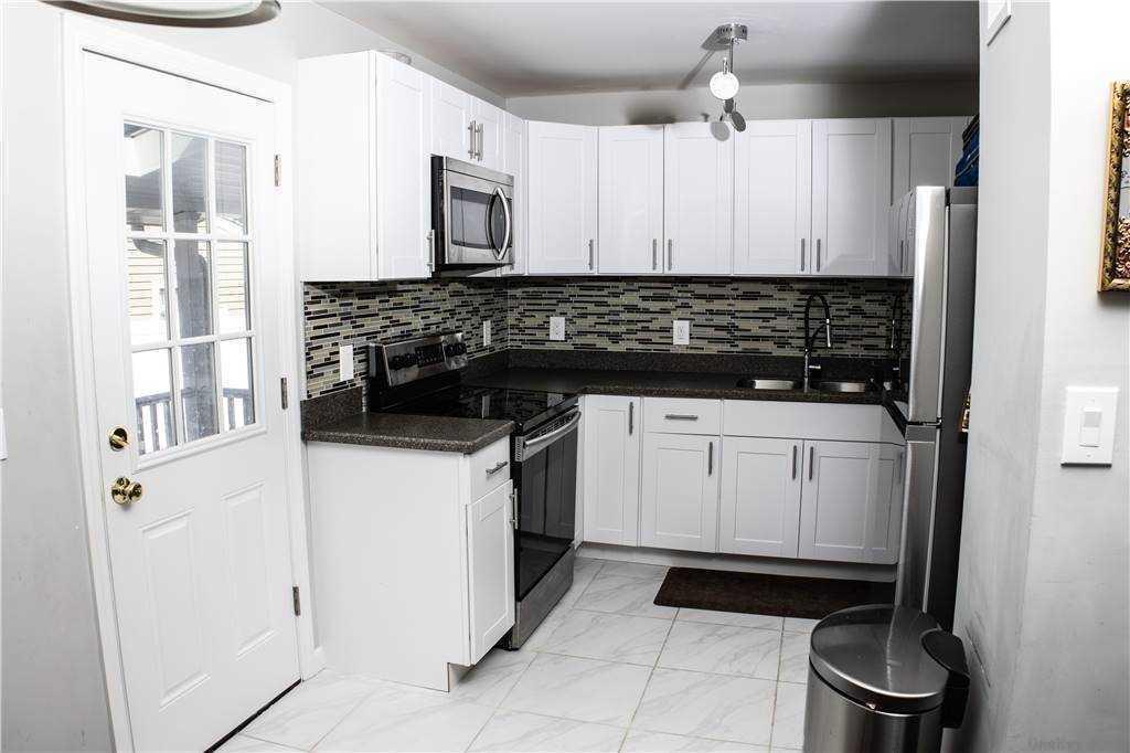 Single Family Ave  Suffolk County, NY 11763, MLS-843780-3