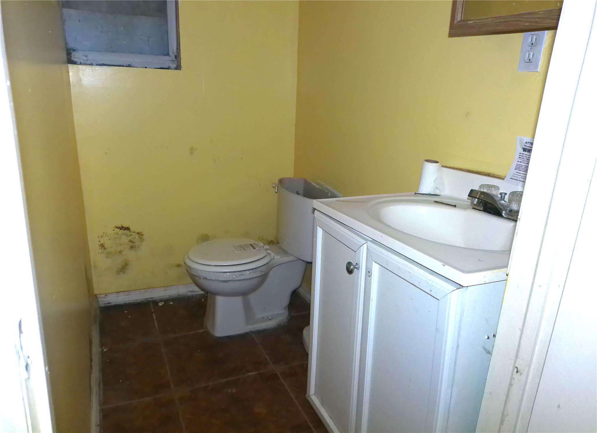 Single Family 150  Queens, NY 11435, MLS-843783-23