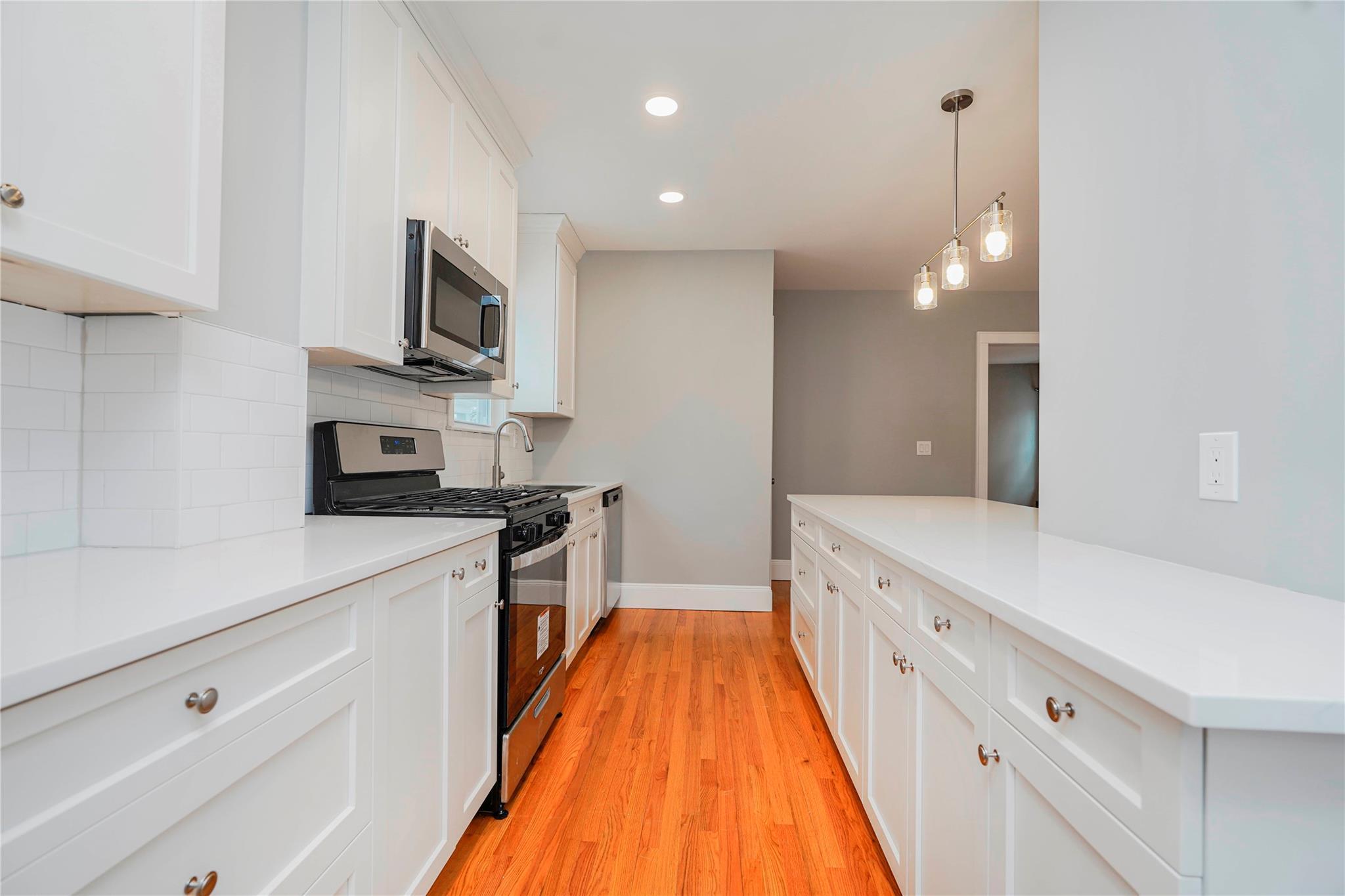 Single Family St  Staten Island, NY 10301, MLS-843827-17