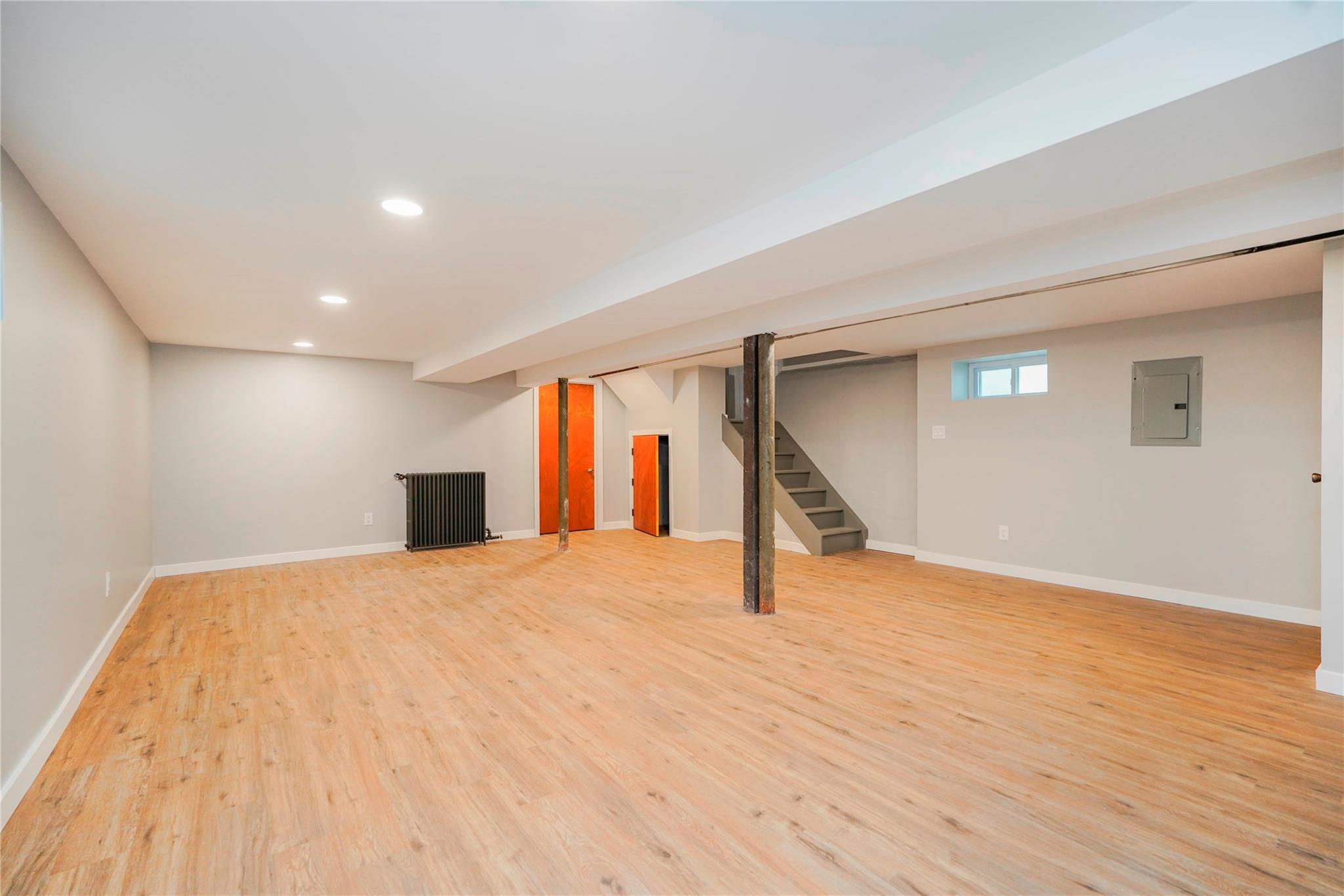 Single Family St  Staten Island, NY 10301, MLS-843827-23