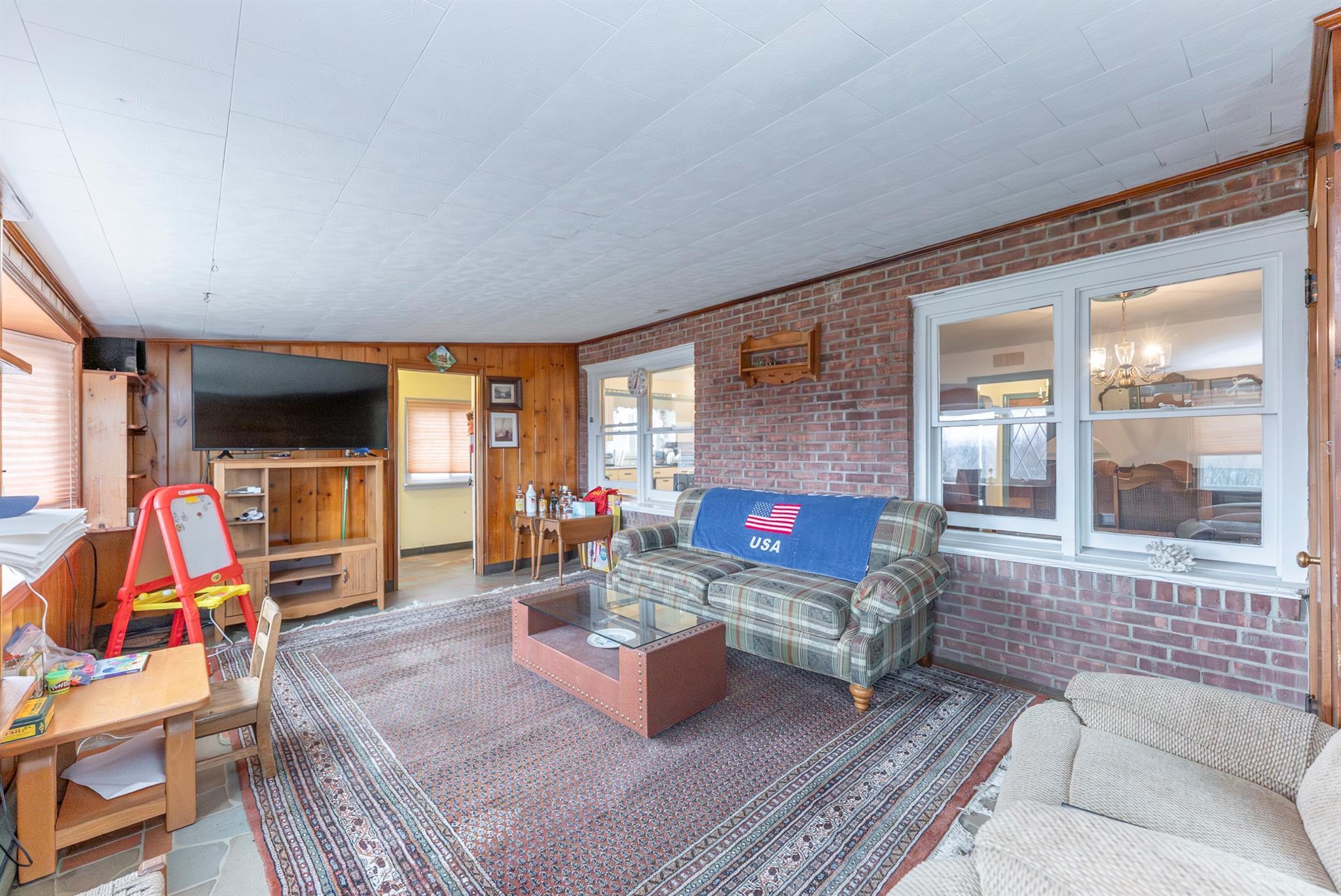 Single Family Ny 385  Greene County, NY 12051, MLS-843843-15