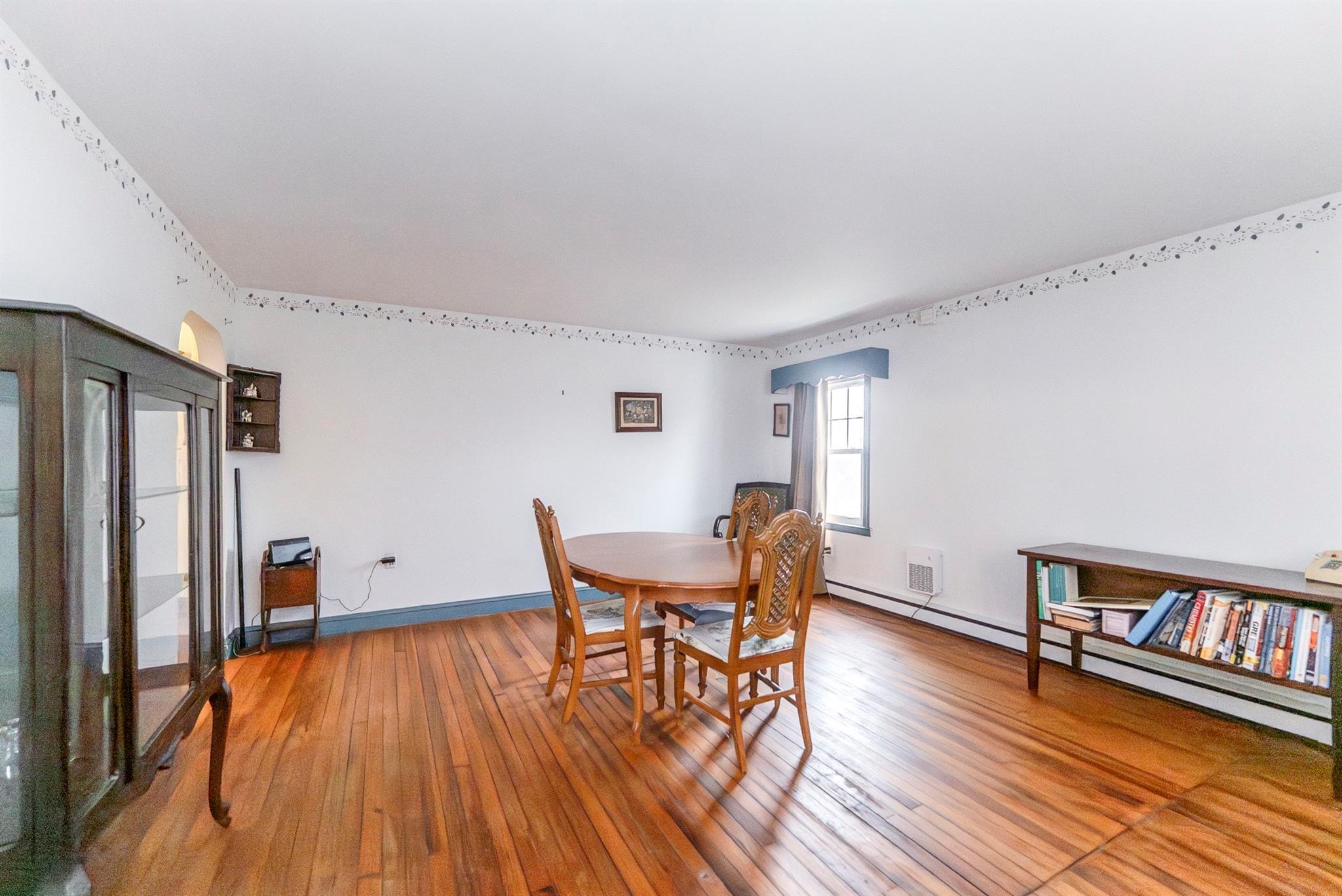 Single Family Ny 385  Greene County, NY 12051, MLS-843843-4