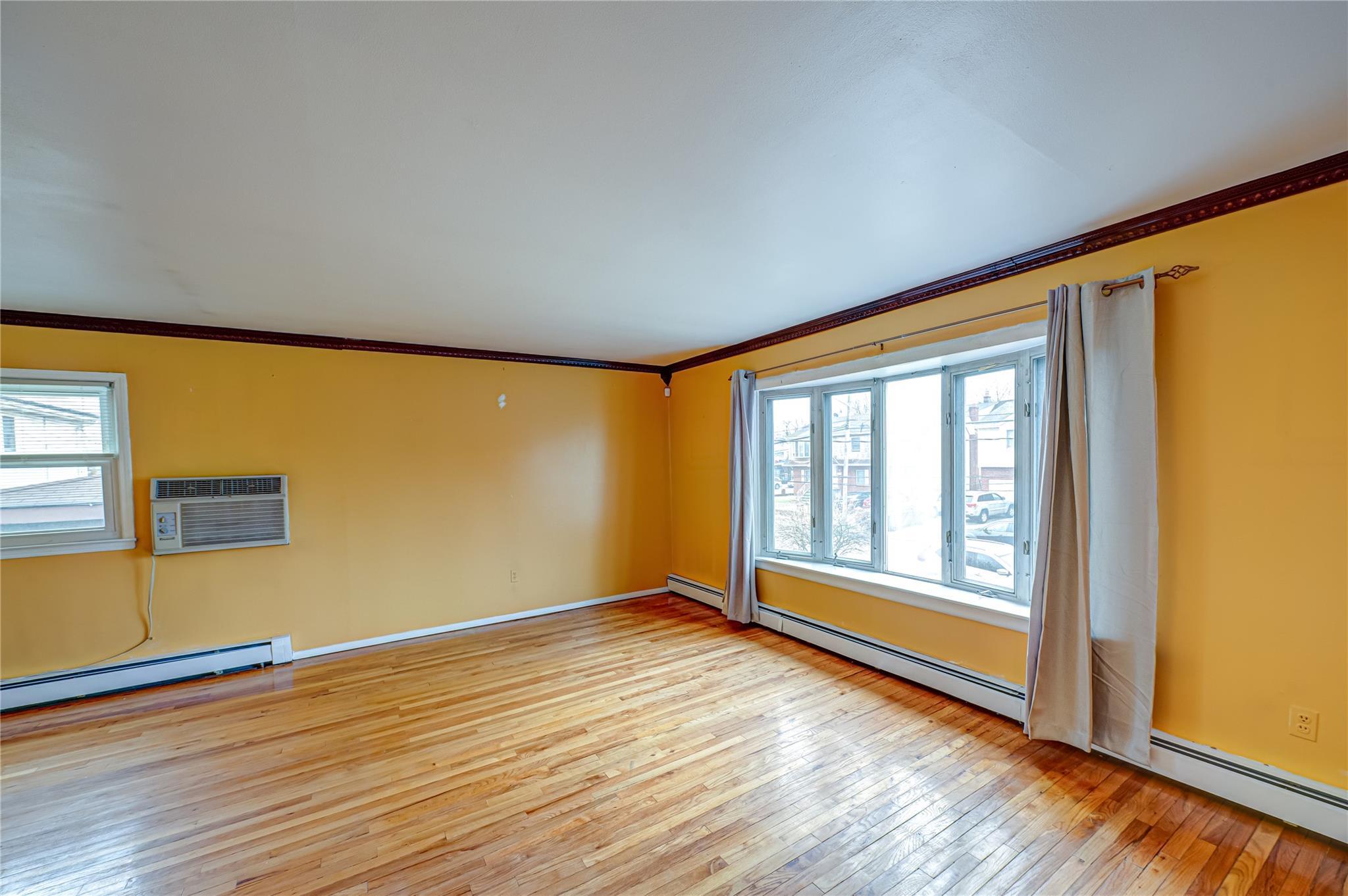 Single Family Central  Nassau County, NY 11563, MLS-843856-8