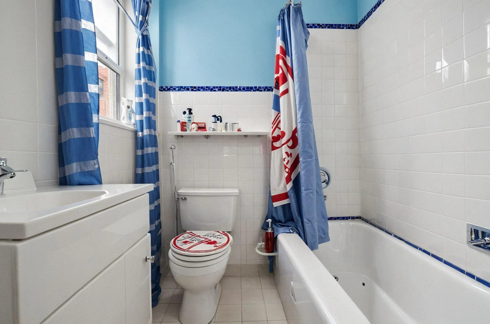 Single Family Grand  Queens, NY 11378, MLS-843913-15