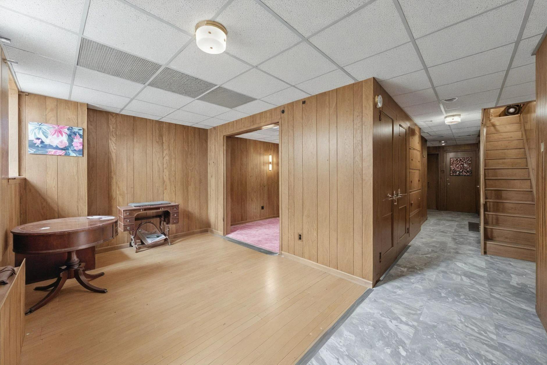 Single Family Grand  Queens, NY 11378, MLS-843913-16