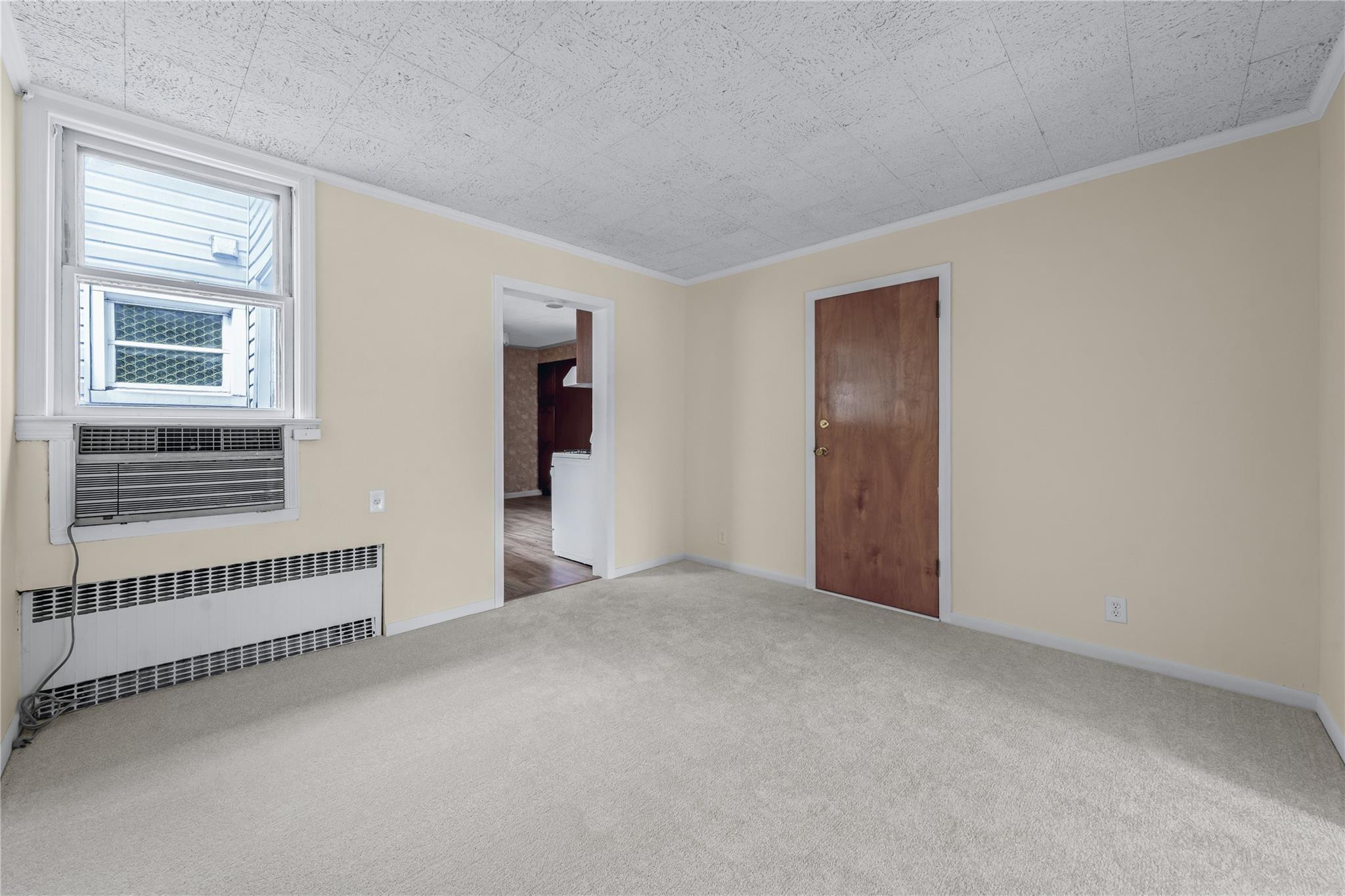 Single Family Grand  Queens, NY 11378, MLS-843913-21