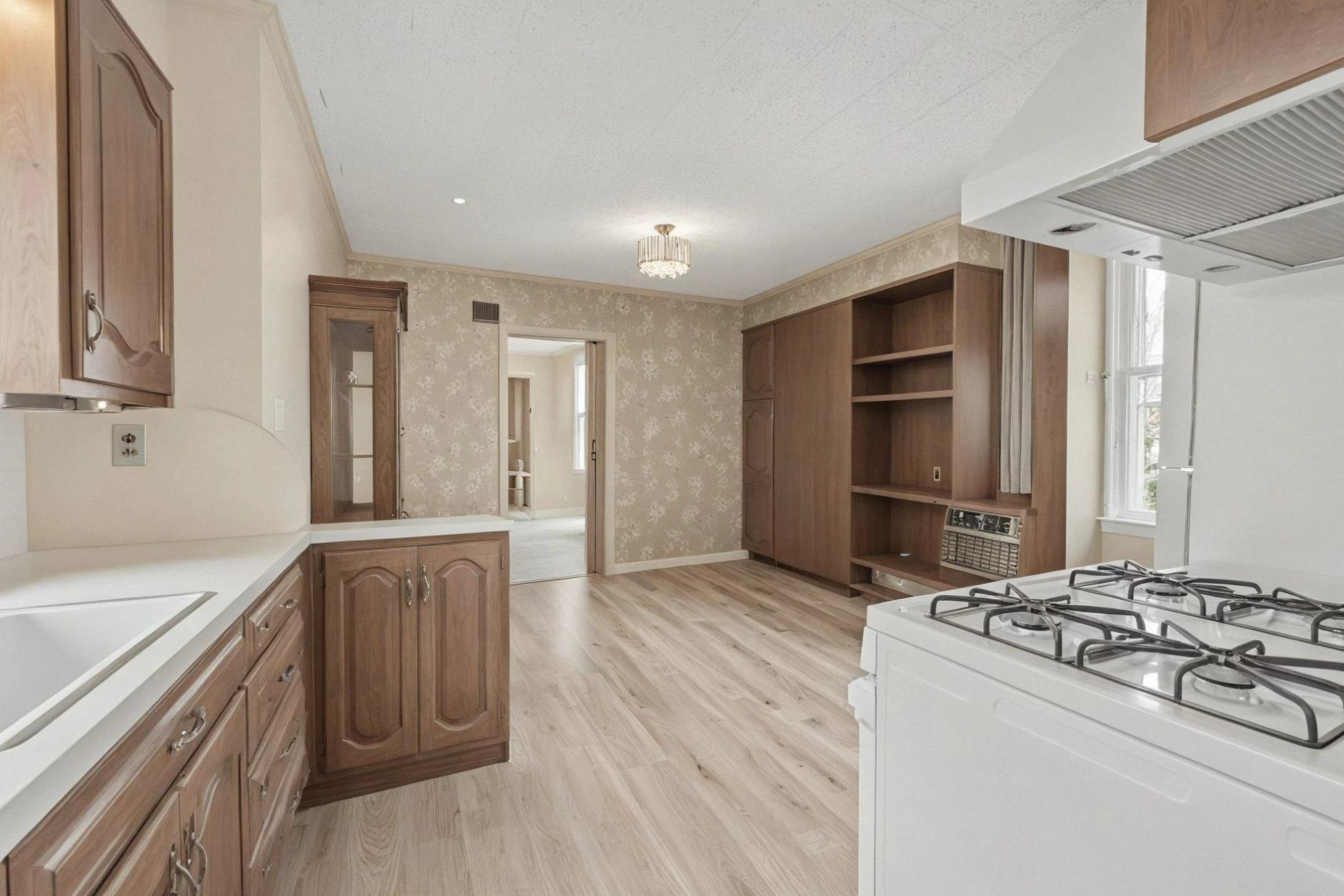 Single Family Grand  Queens, NY 11378, MLS-843913-22