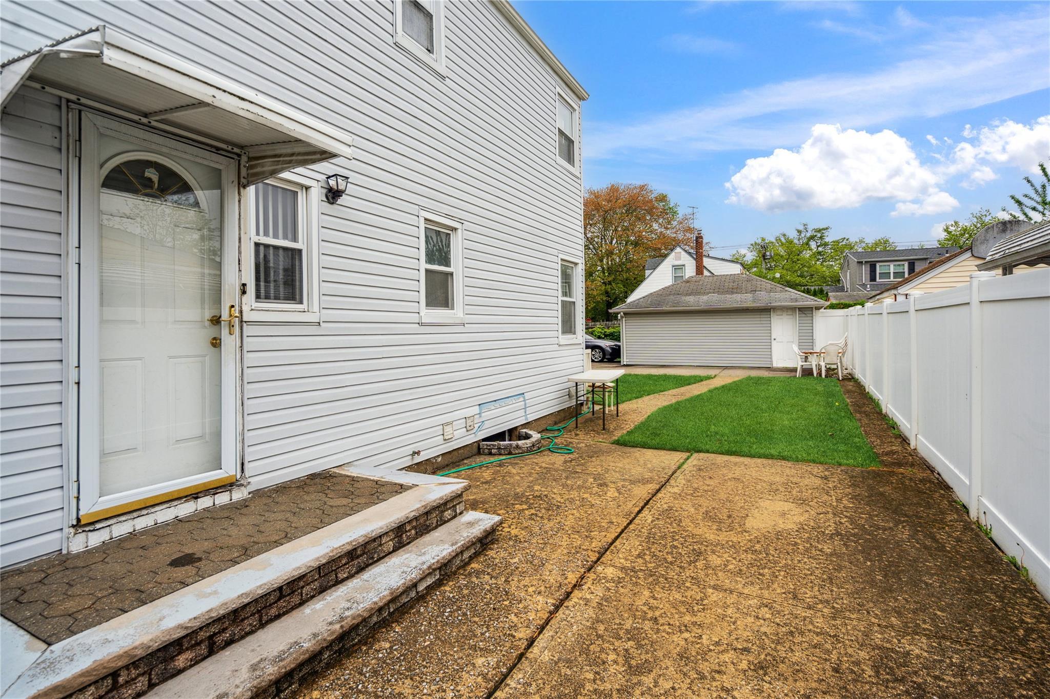 Single Family Bretton  Nassau County, NY 11040, MLS-843931-19
