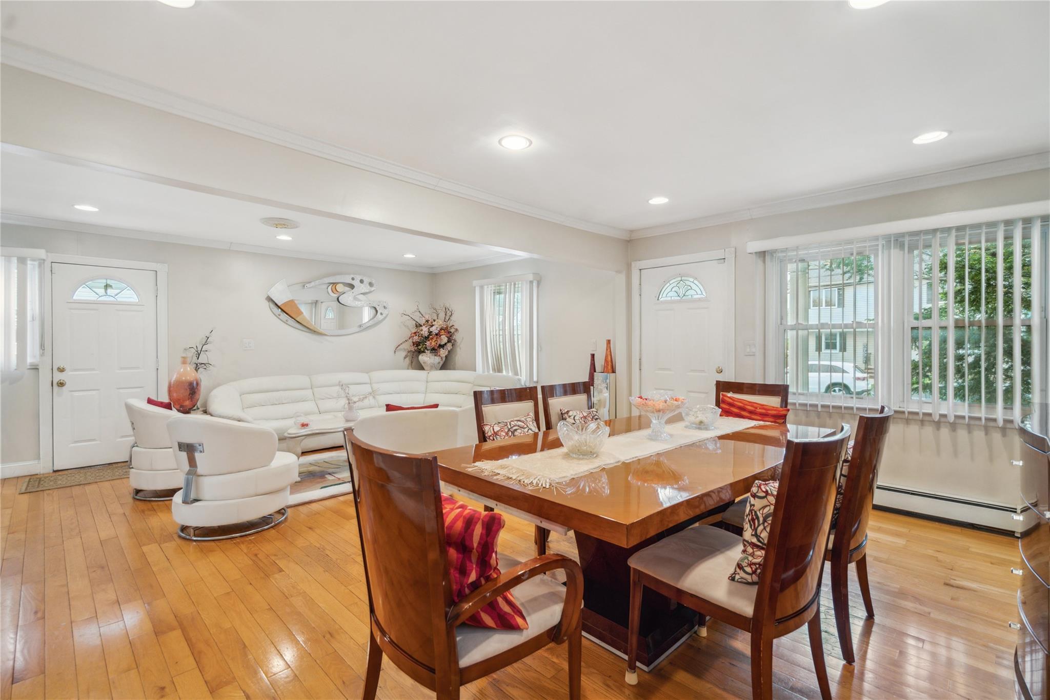 Single Family Bretton  Nassau County, NY 11040, MLS-843931-4