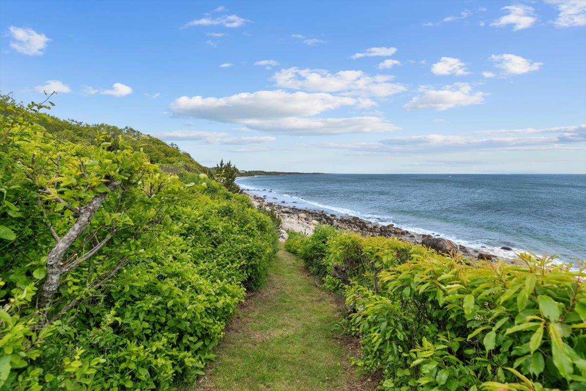 Single Family Isabella Beach Suffolk County, NY 06390, MLS-843944-45