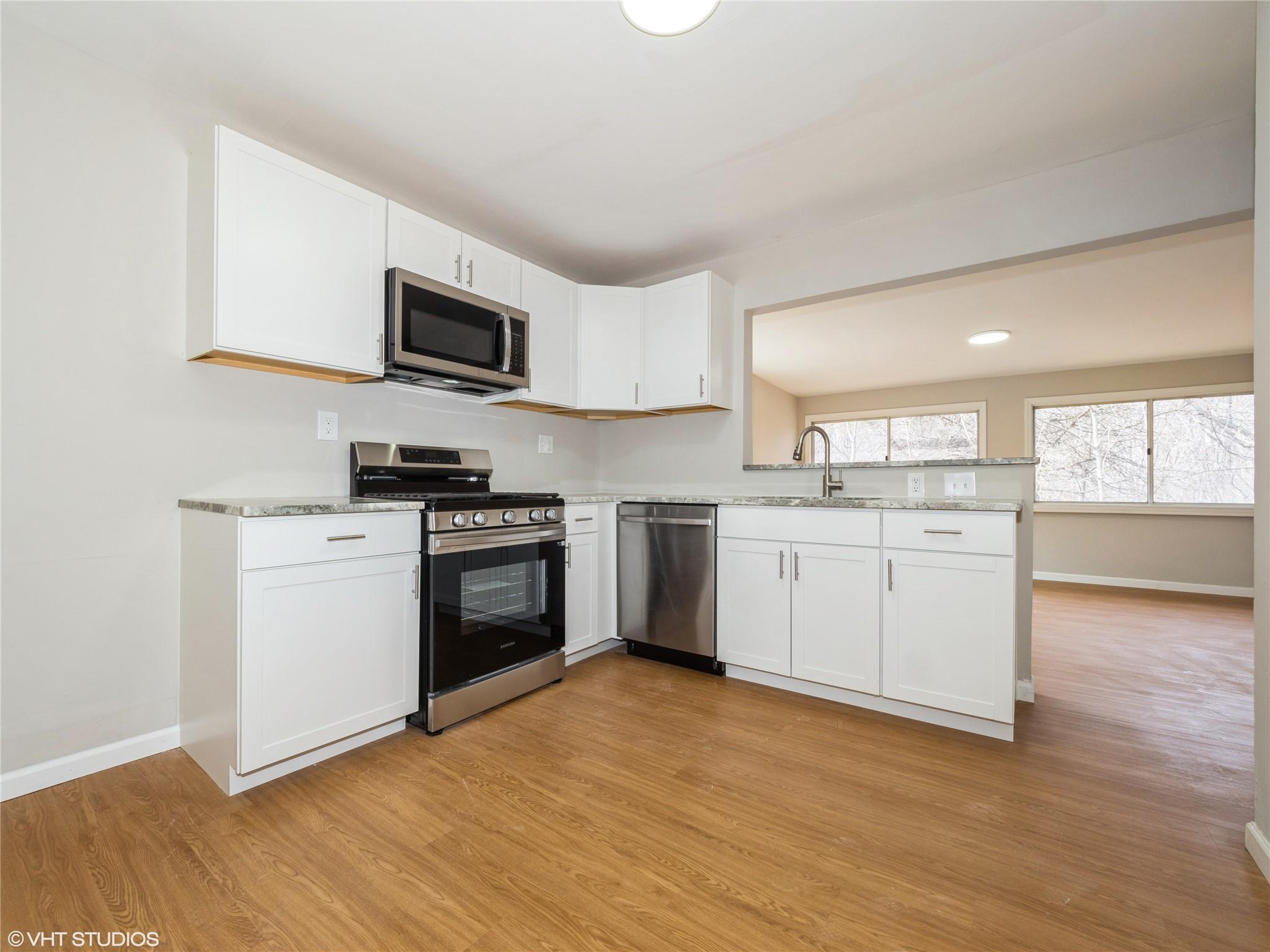Single Family Albertson  Ulster County, NY 12542, MLS-843952-16